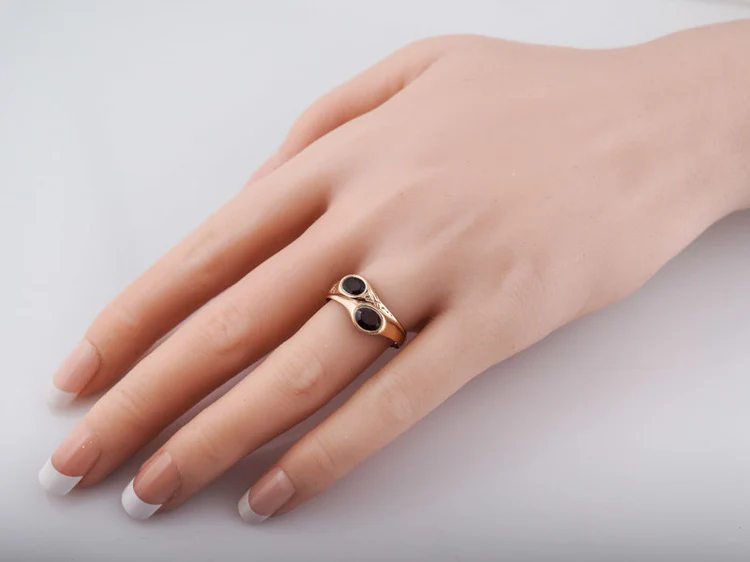Antique Right Hand Ring Victorian .86 cttw Oval Cut Garnets in 14k Rose Gold - Image 8