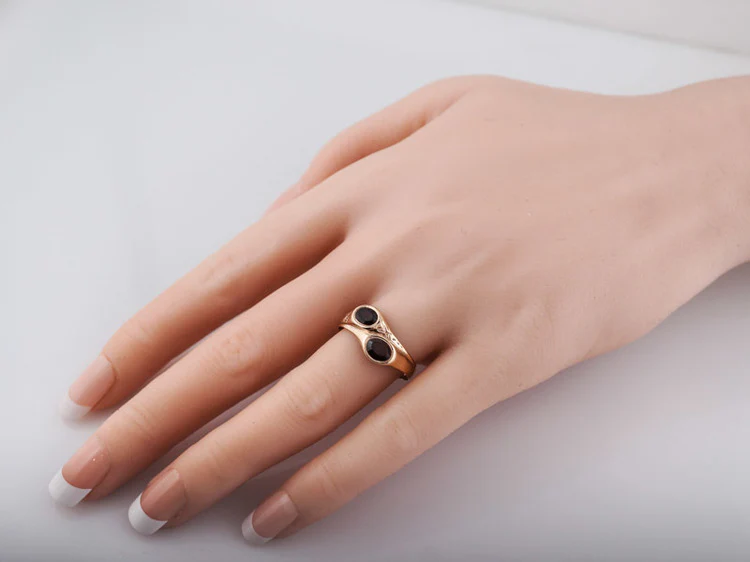 Antique Right Hand Ring Victorian .86 cttw Oval Cut Garnets in 14k Rose Gold - Image 9