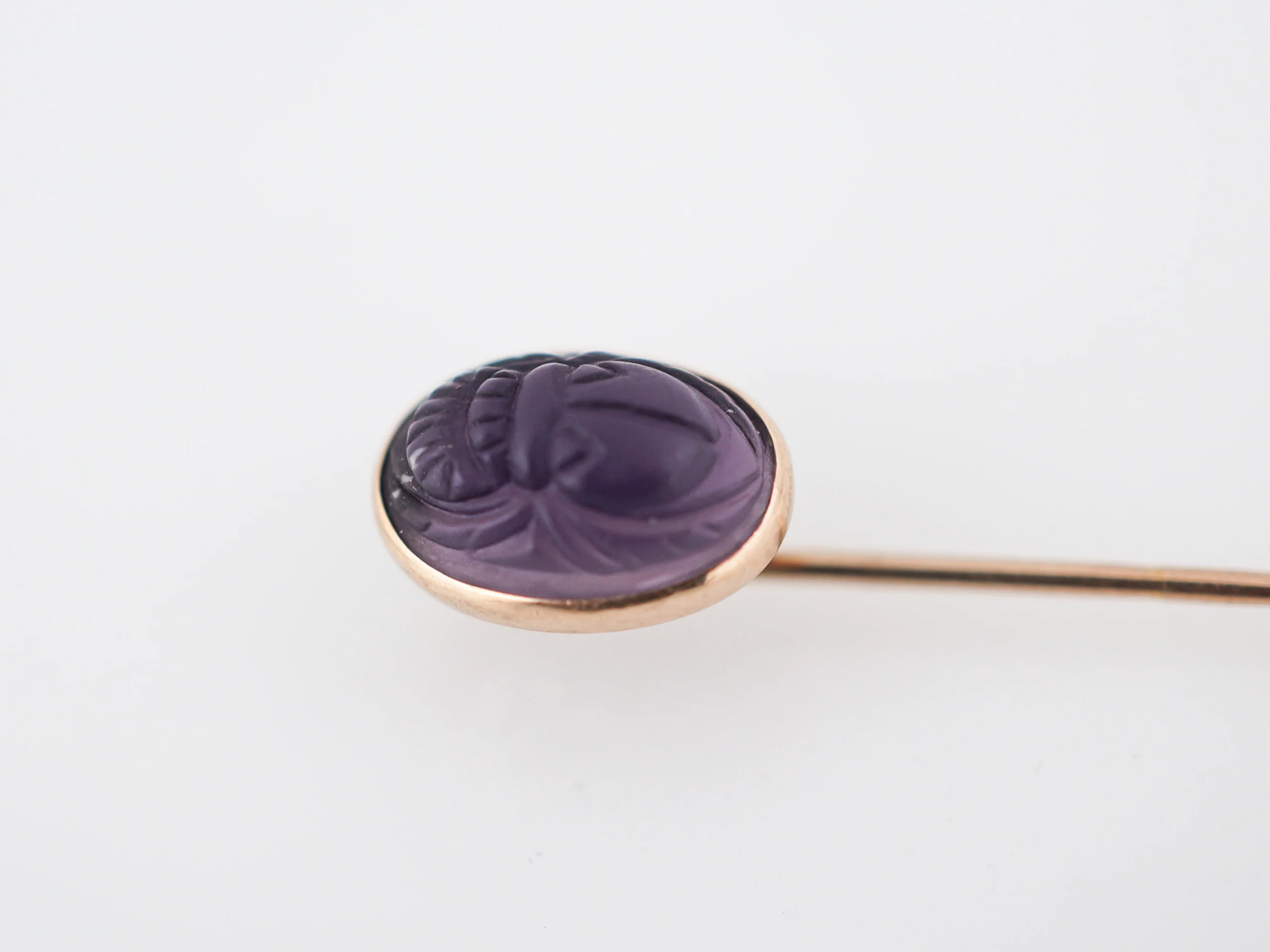 Antique Scarab Stick Pin Victorian 1.48 Carved Cabochon Amethyst in 14k Yellow Gold - Image 3