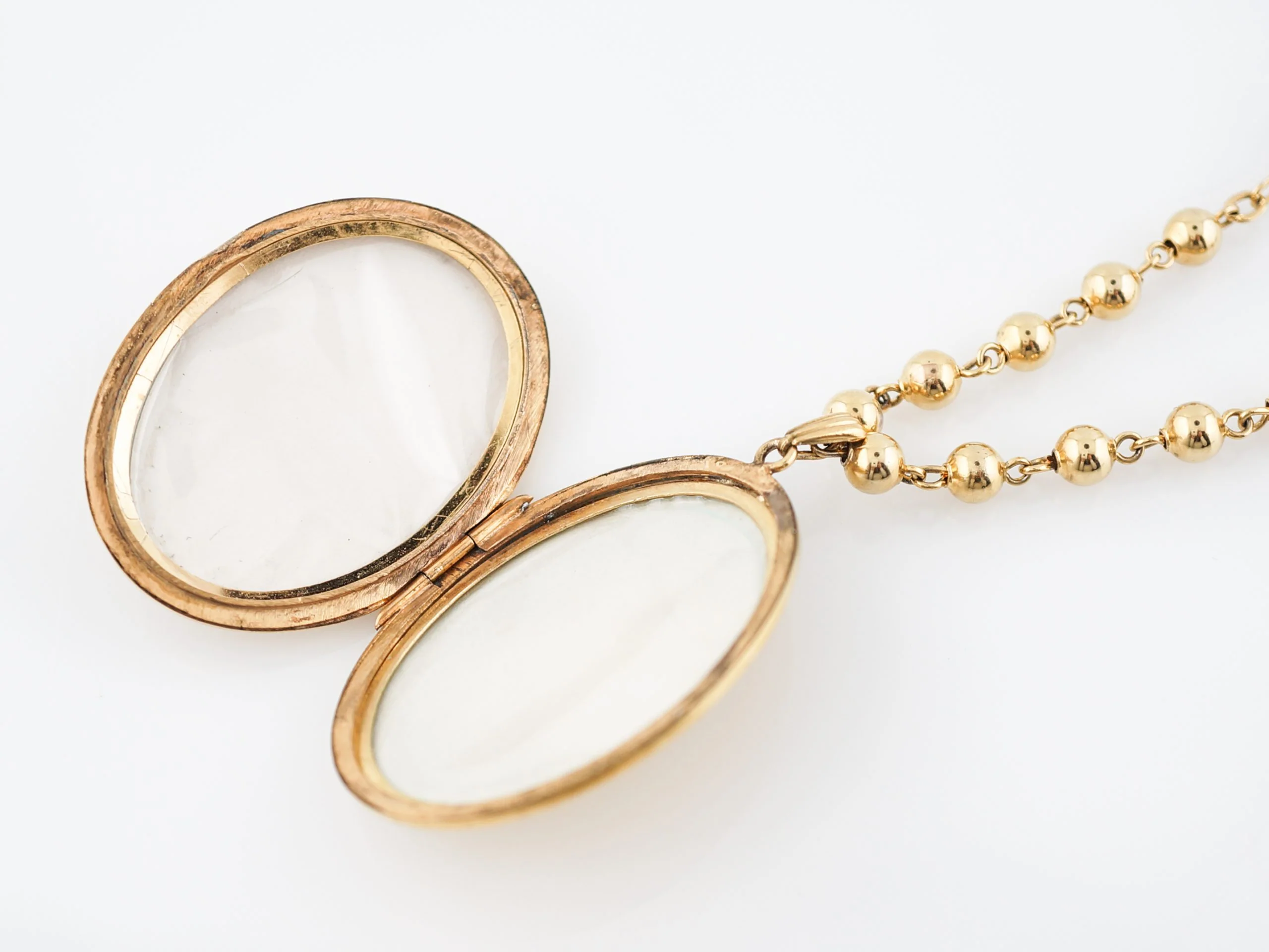 Antique Victorian Necklace & Large Oval Locket in 14k Yellow Gold - Image 5