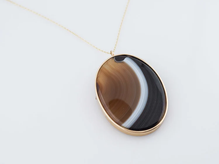 Antique Victorian Necklace w Large Oval Agate in 14k Yellow Gold - Image 2