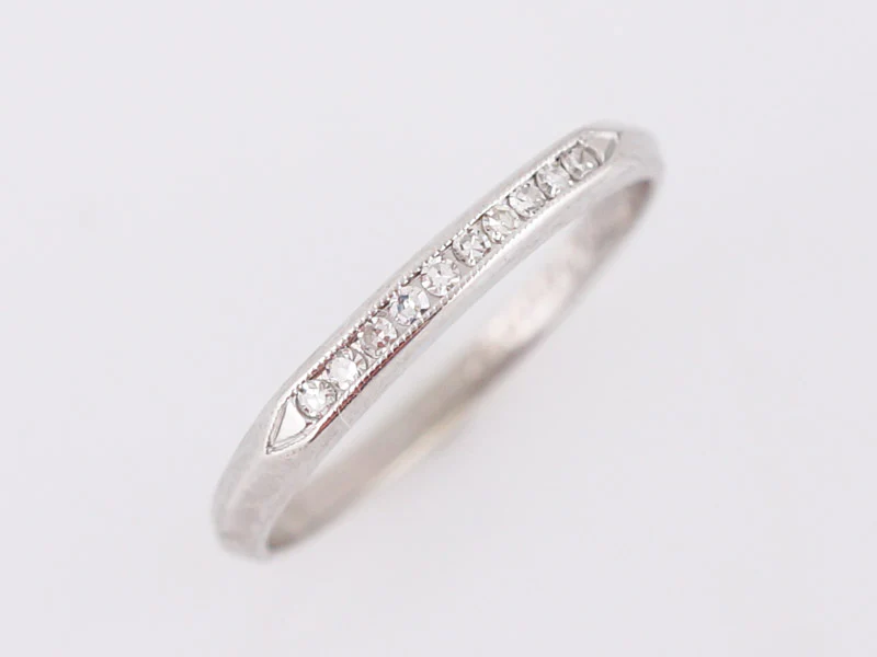 Antique Wedding Band Art Deco .05 Single Cut Diamond in 18k White Gold - Image 4
