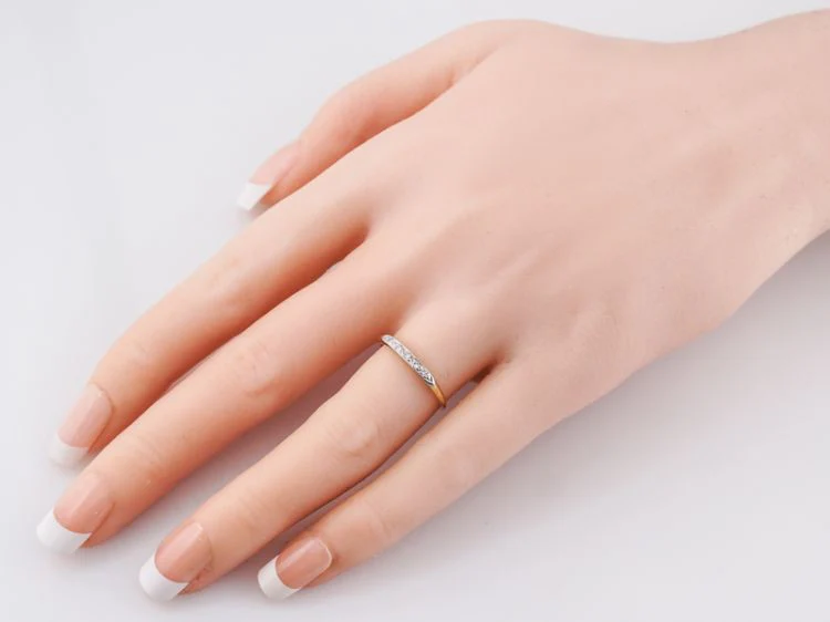 Antique Wedding Band Art Deco .08 Single Cut Diamonds in 14k Yellow Gold - Image 9