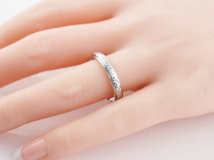 Antique Wedding Band Art Deco in 18k White Gold - Image 4