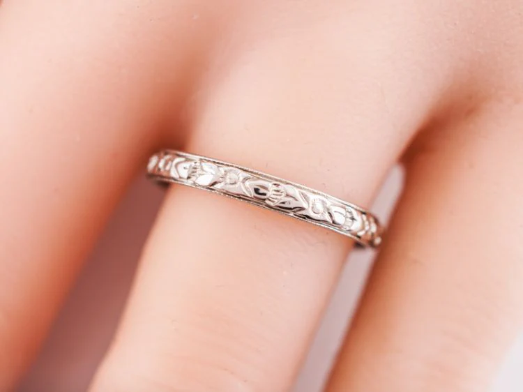 Antique Wedding Band Art Deco Belais Brothers Orange Blossom in 18k White Gold - Image 6