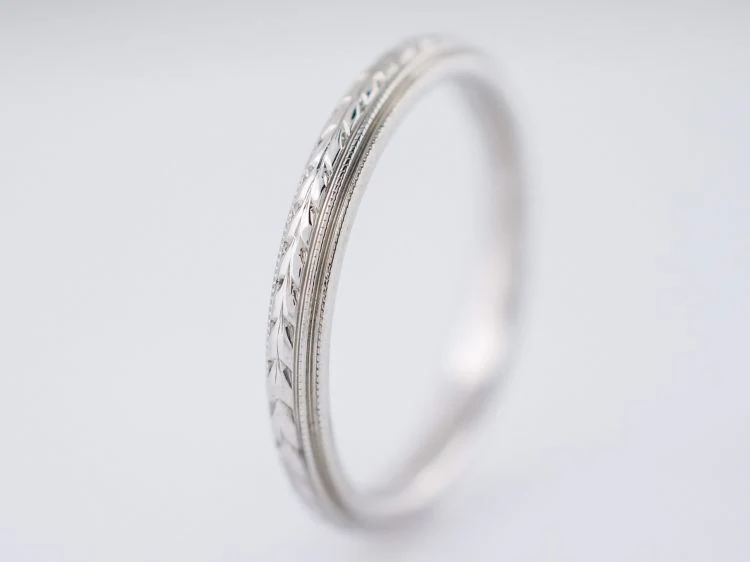 Antique Wedding Band Art Deco Chevron in 18k White Gold - Image 3