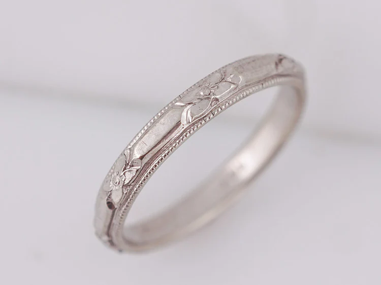Antique Wedding Band Art Deco Floral Engraved in 14k White Gold - Image 3