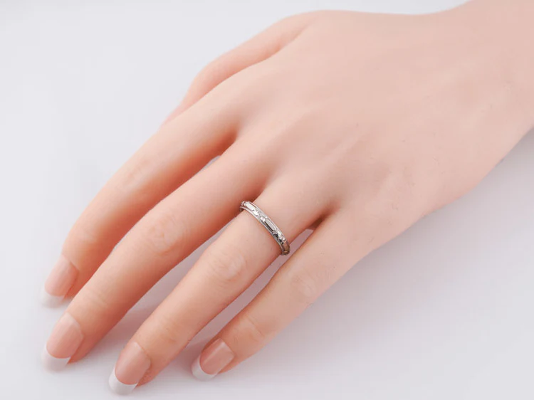Antique Wedding Band Art Deco Floral Engraved in 14k White Gold - Image 8