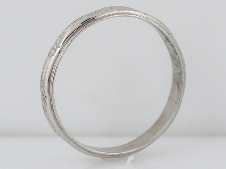 Antique Wedding Band Art Deco Floral Engraved in 18k White Gold - Image 3