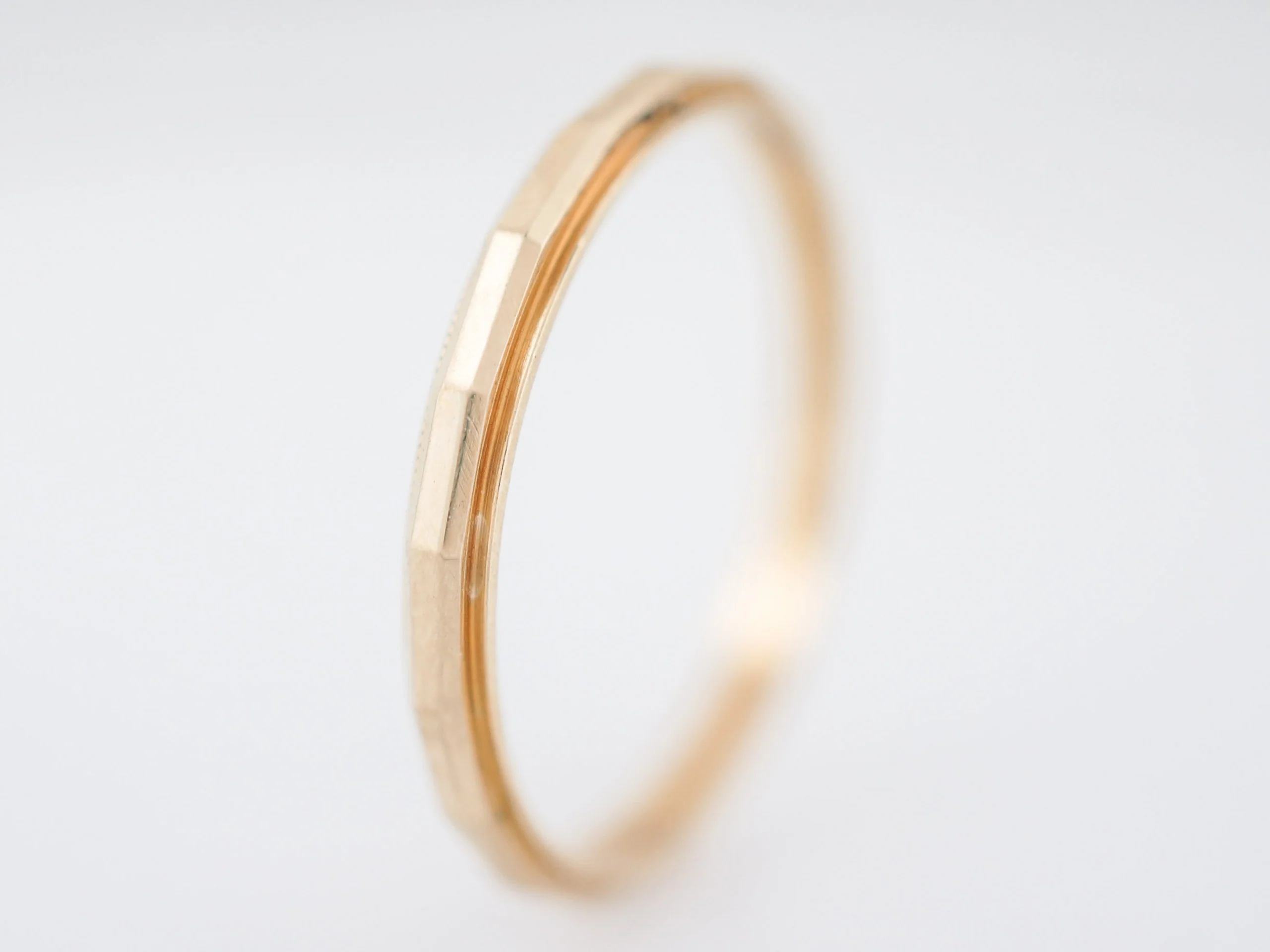 Antique Wedding Band Art Deco Geometric in 14k Yellow Gold - Image 3