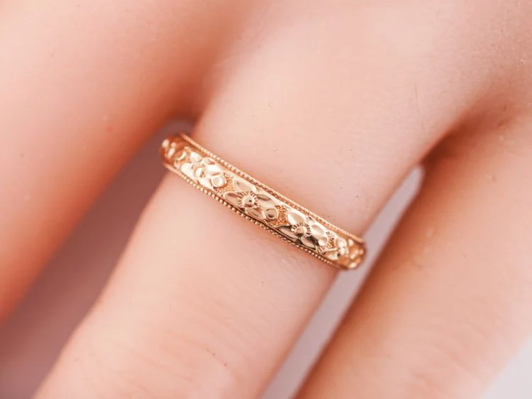 Antique Wedding Band Art Deco Orange Blossom in 14k Yellow Gold - Image 6