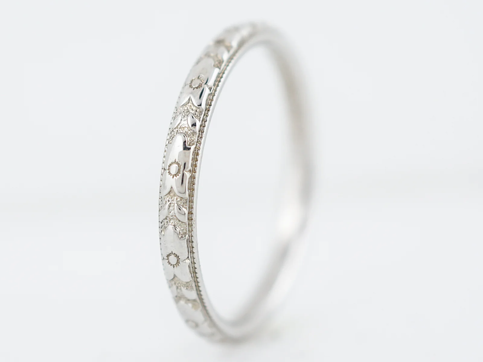 Antique Wedding Band Art Deco Orange Blossom in 18k White Gold - Image 3