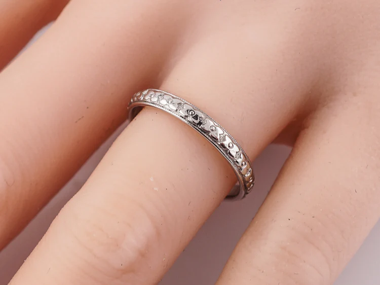 Antique Wedding Band Art Deco Orange Blossom in 18k White Gold - Image 6