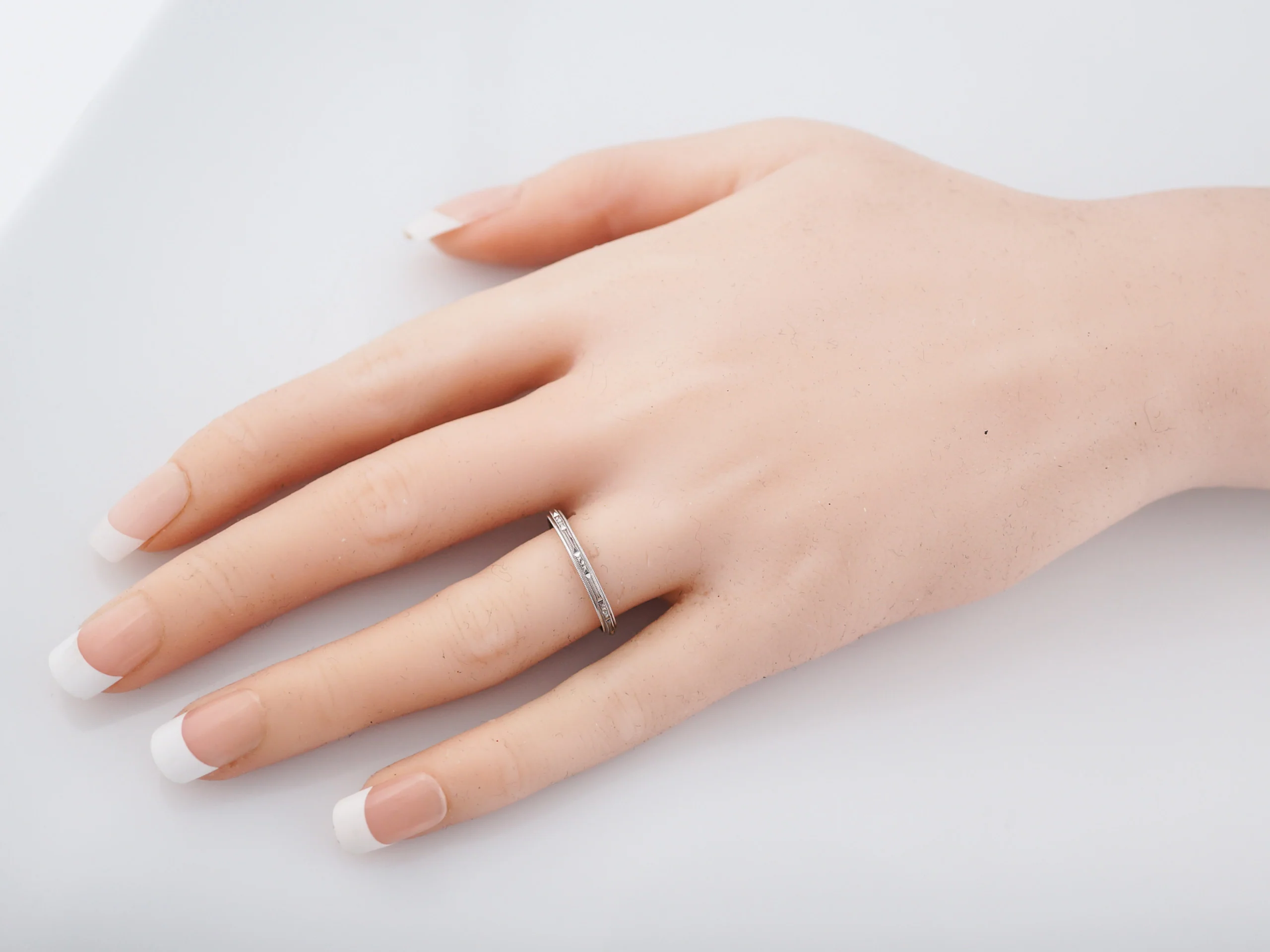Antique Wedding Band Art Deco Orange Blossom in 18k White Gold - Image 4