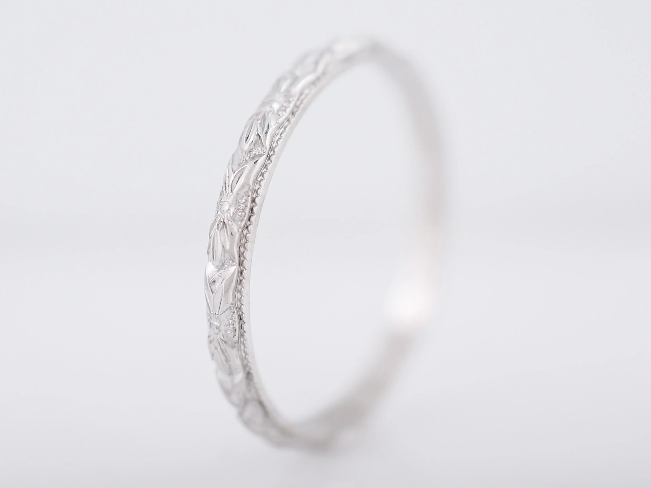 Antique Wedding Band Art Deco Orange Blossom in 18k White Gold - Image 3