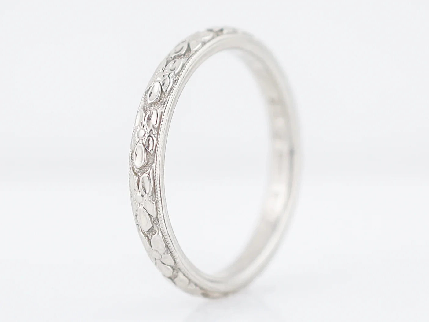 Antique Wedding Band Art Deco Orange Blossom in 18k White Gold - Image 2