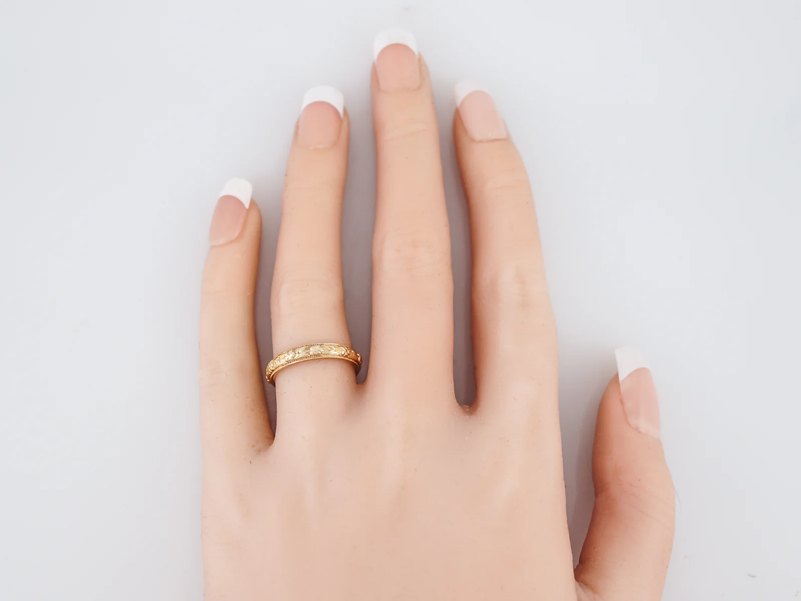 Antique Wedding Band Art Deco Orange Blossom in 14k Yellow Gold - Image 5