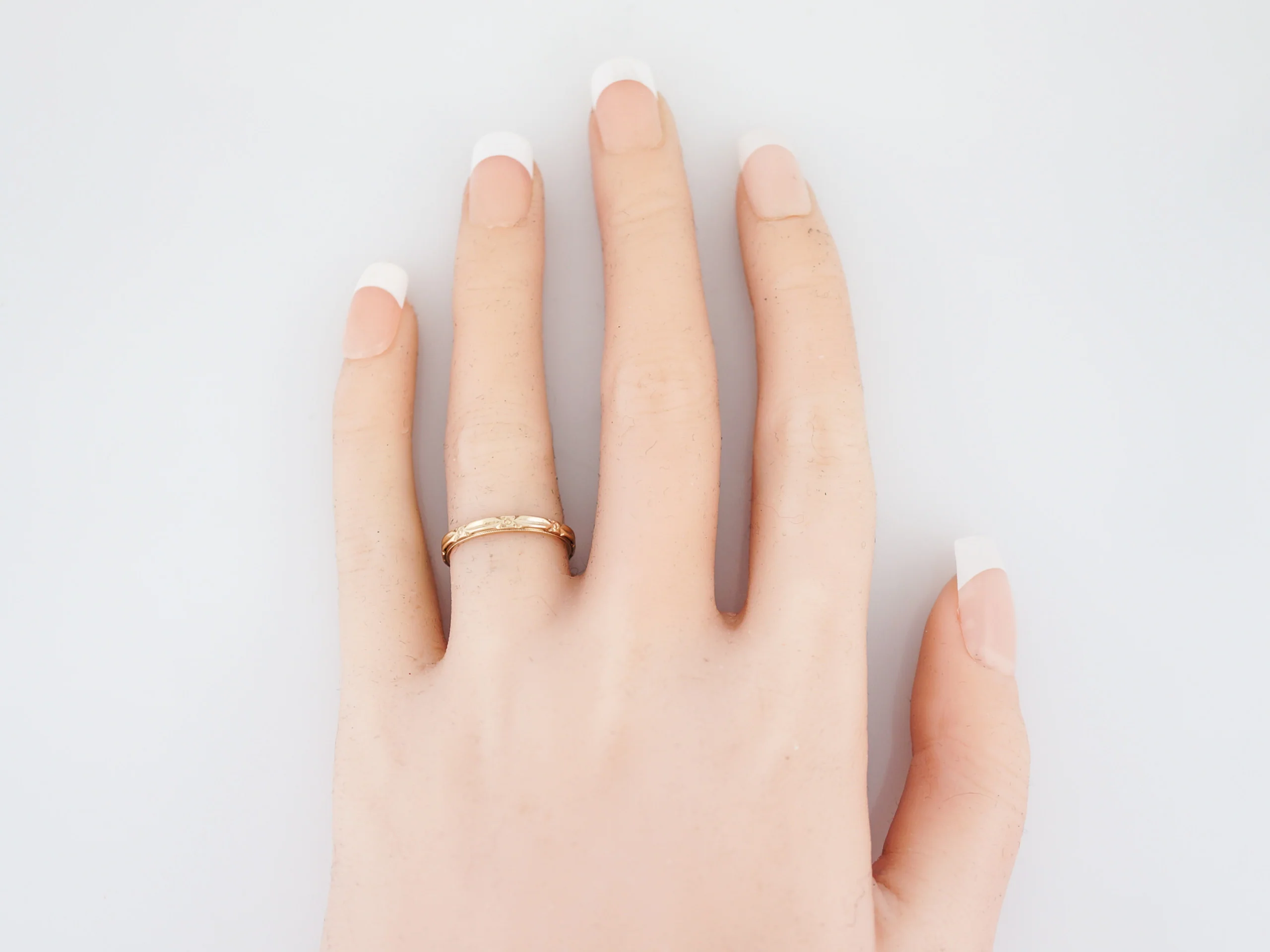 Antique Wedding Band Art Deco Orange Blossom in 14K Yellow Gold - Image 4