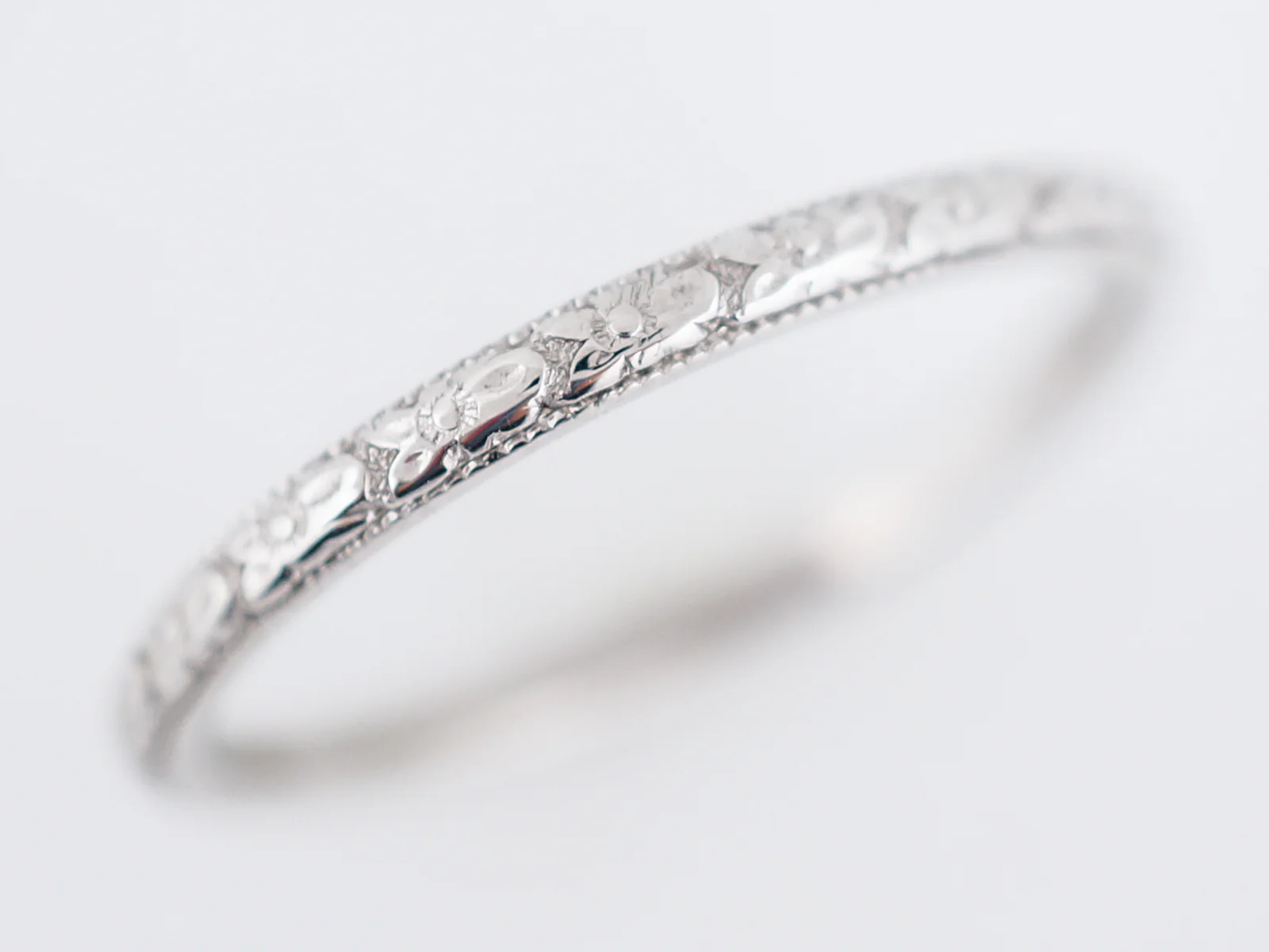 Antique Wedding Band Art Deco Orange Blossom in 18k White Gold - Image 2