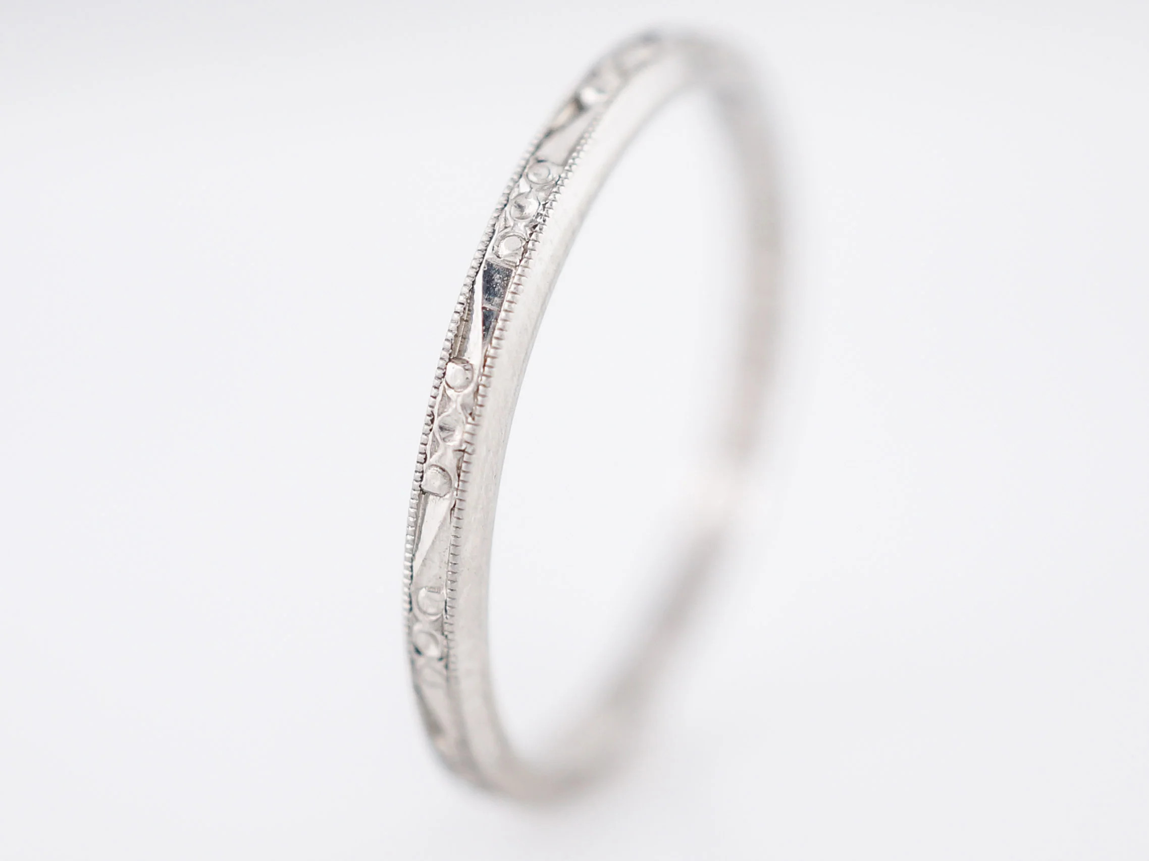 Antique Wedding Band Art Deco Orange Blossom in Platinum - Image 3