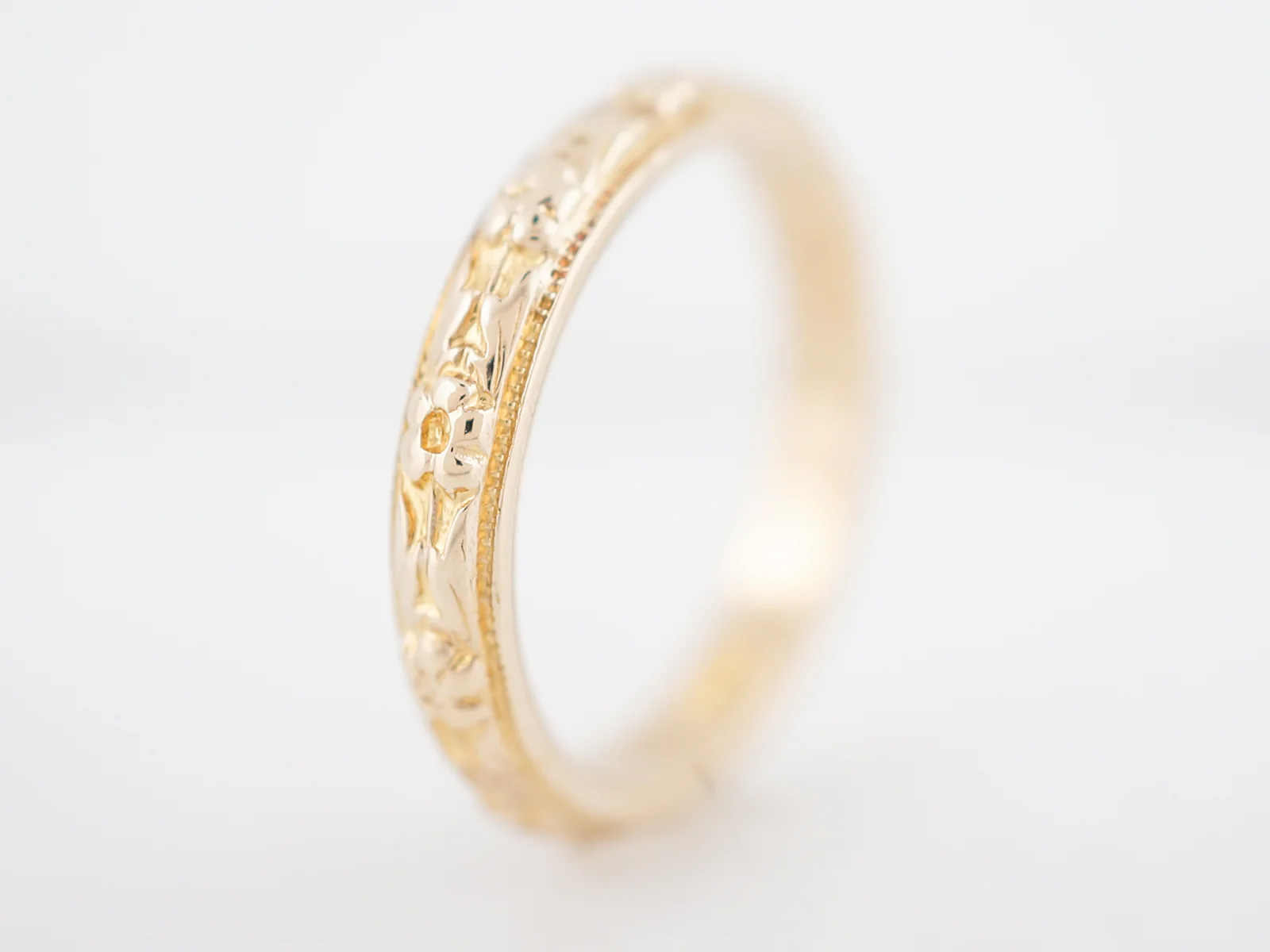 Antique Wedding Band Art Deco Orange Blossom in 14k Yellow Gold - Image 3