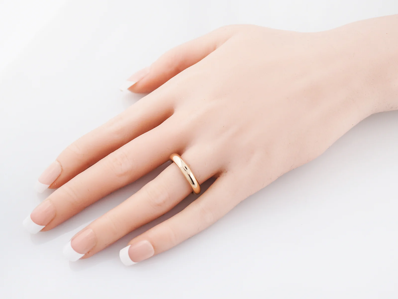 Antique Wedding Band Edwardian in 14k Yellow Gold - Image 6