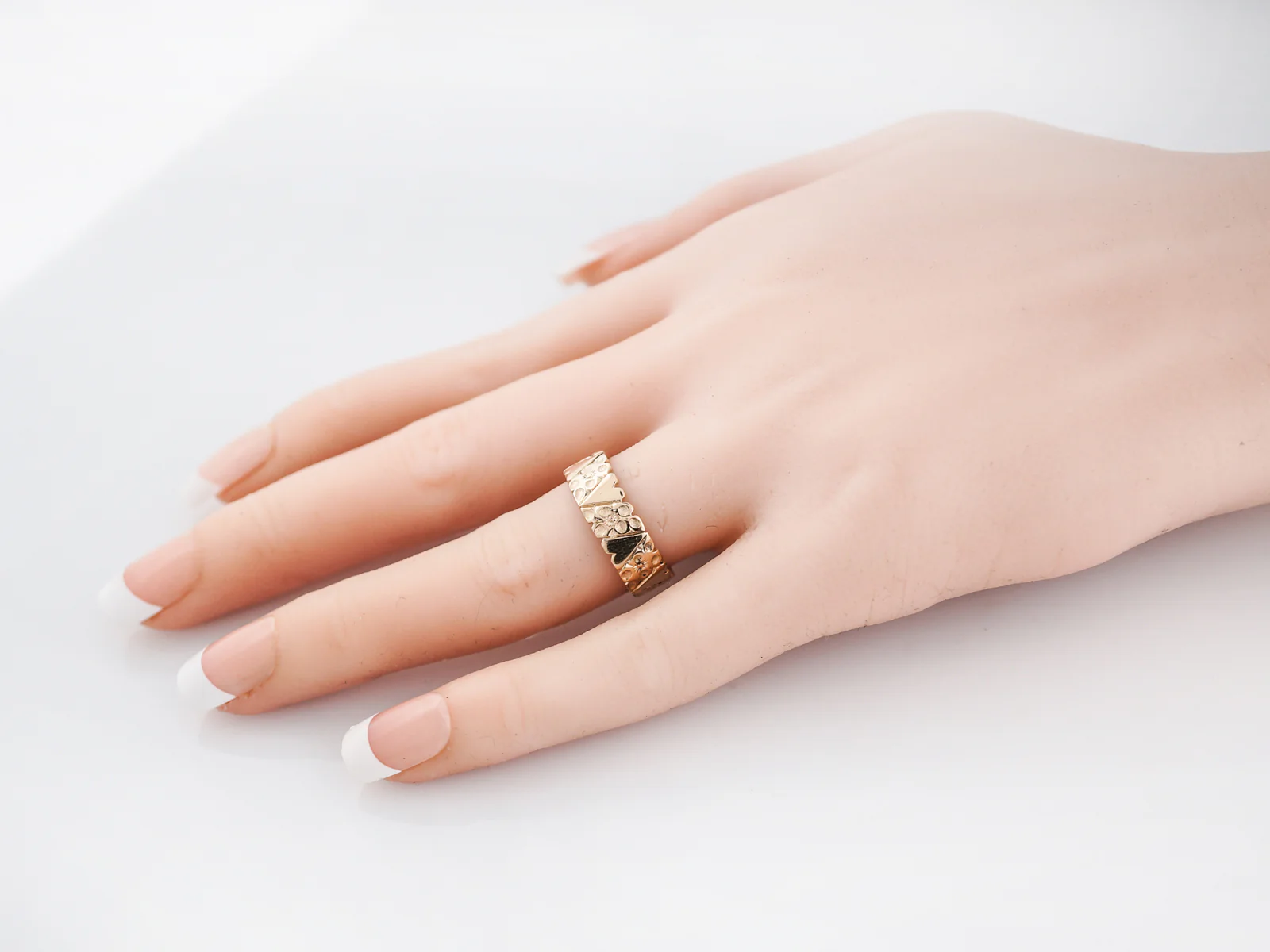 Antique Wedding Band Late Art Deco Orange Blossom in 14k Yellow Gold - Image 7