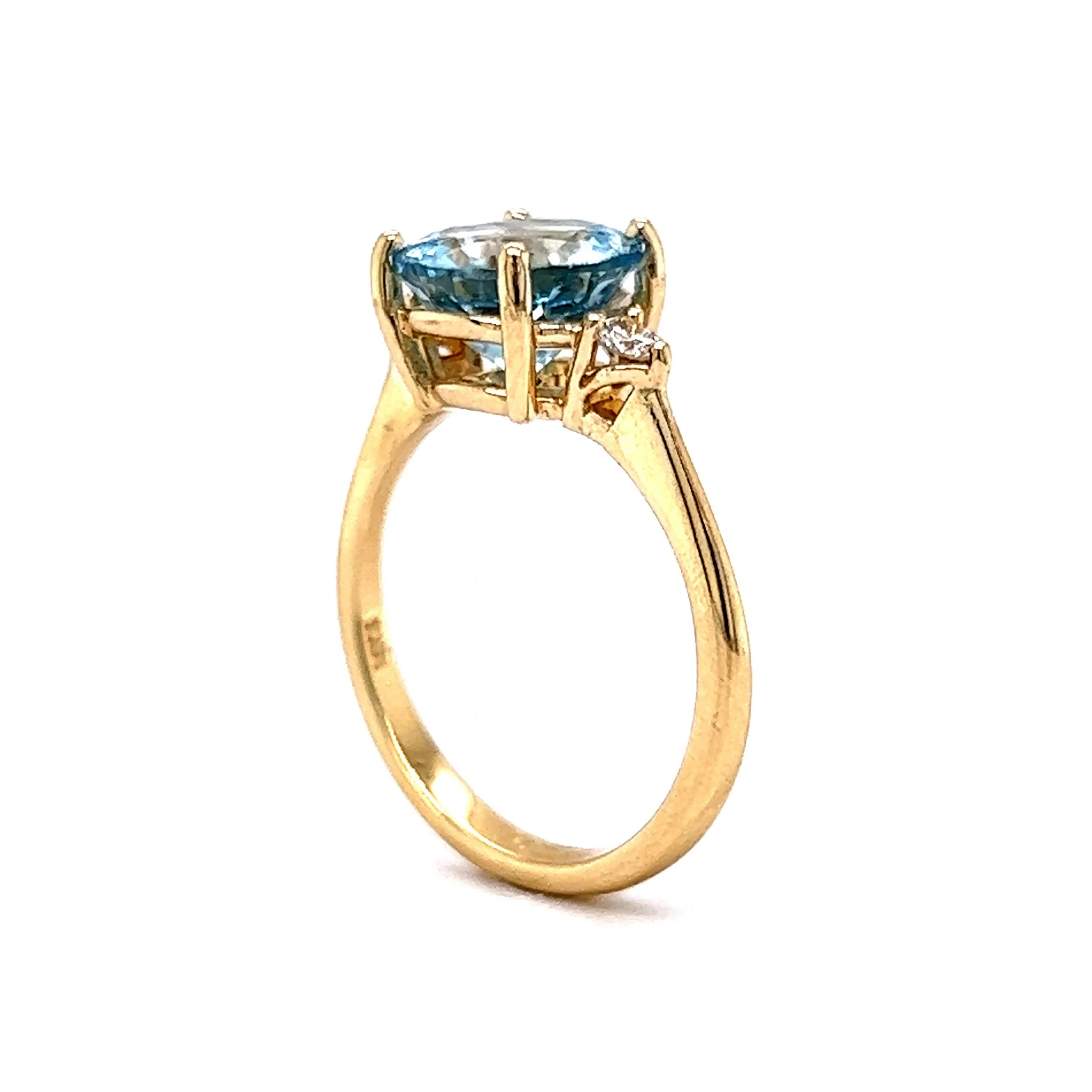 2.21 Aquamarine & Diamond Engagement Ring in 14k Gold - Image 5