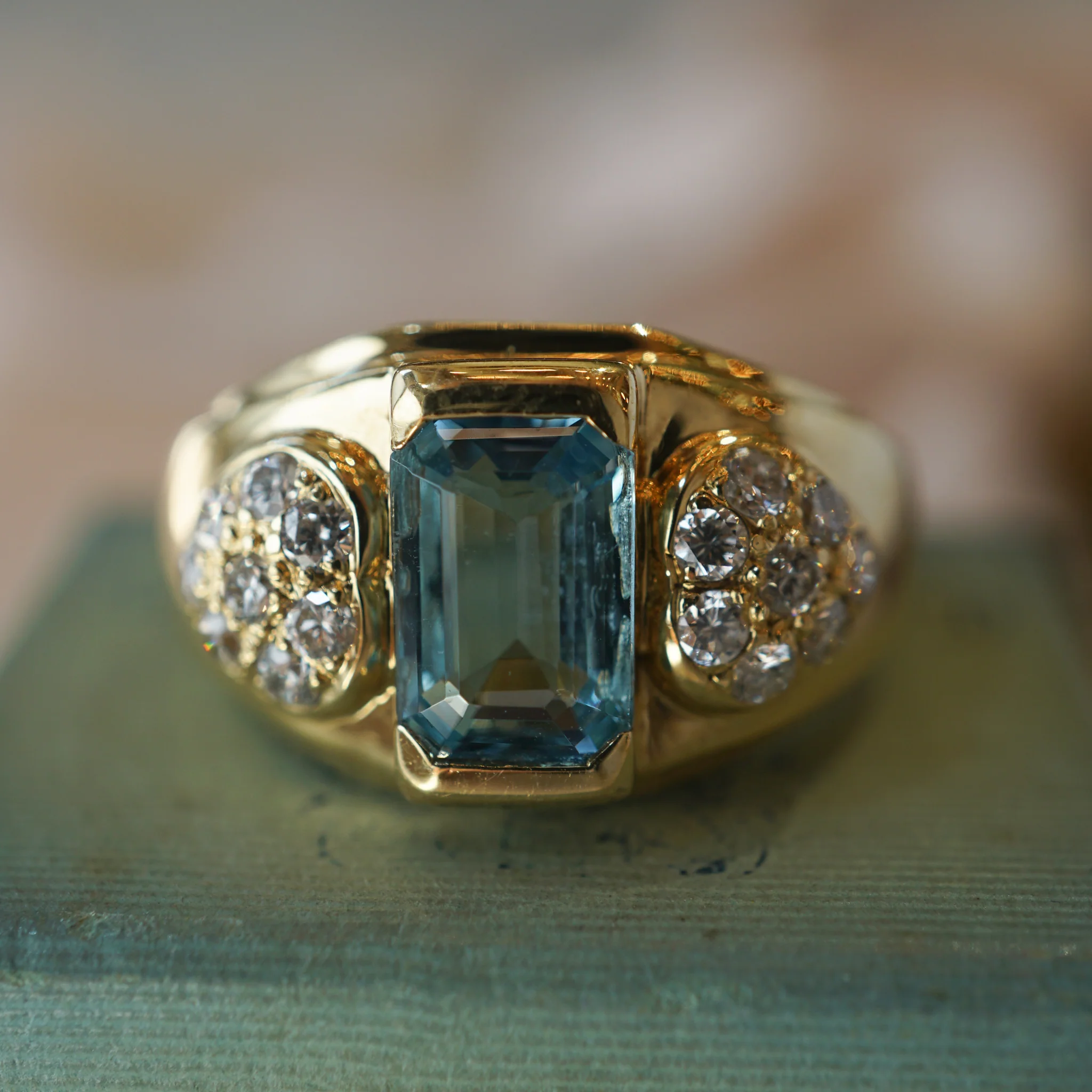 Aquamarine & Diamond Heart Ring in 18k Yellow Gold - Image 7