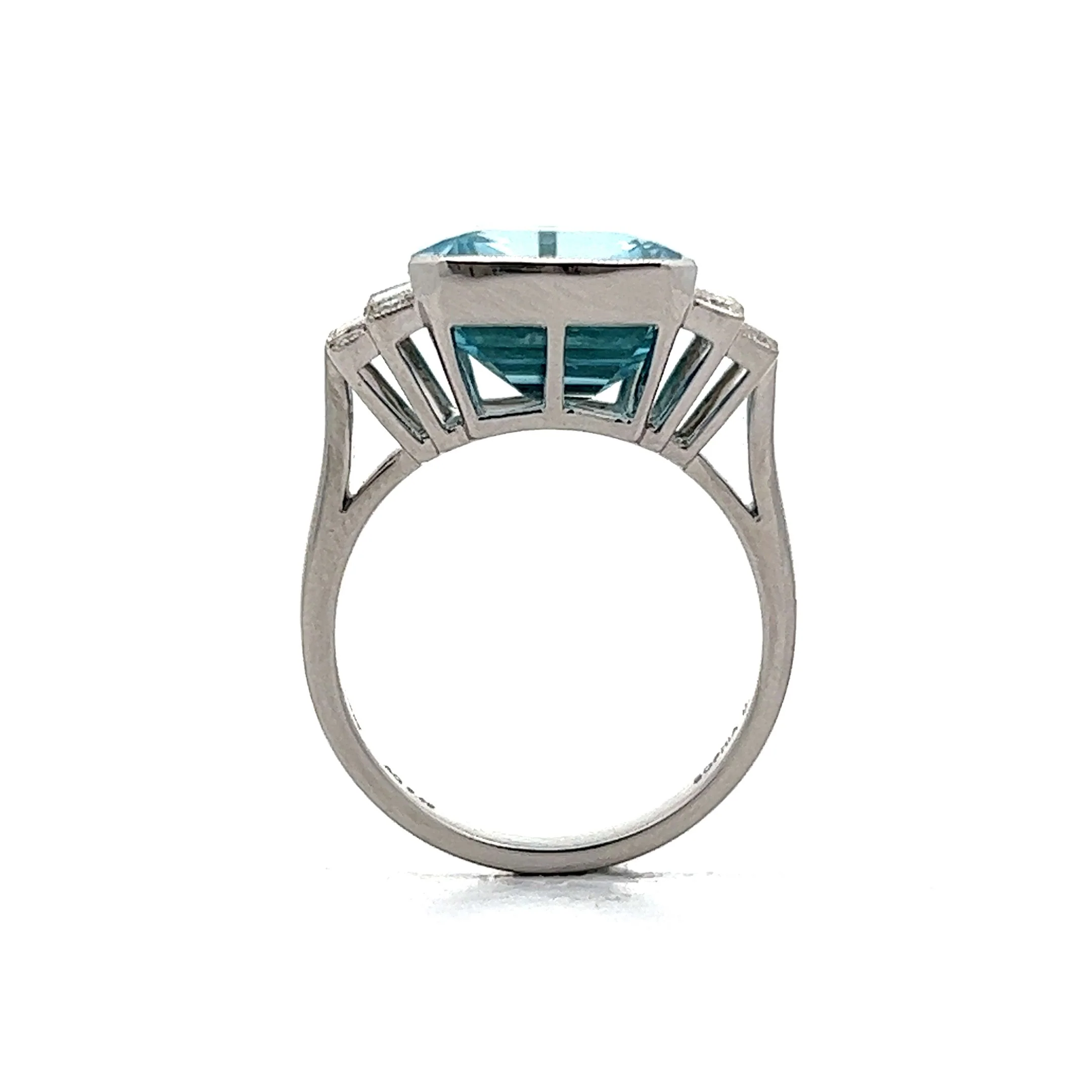 Aquamarine & Diamond Statement Ring in Platinum - Image 4