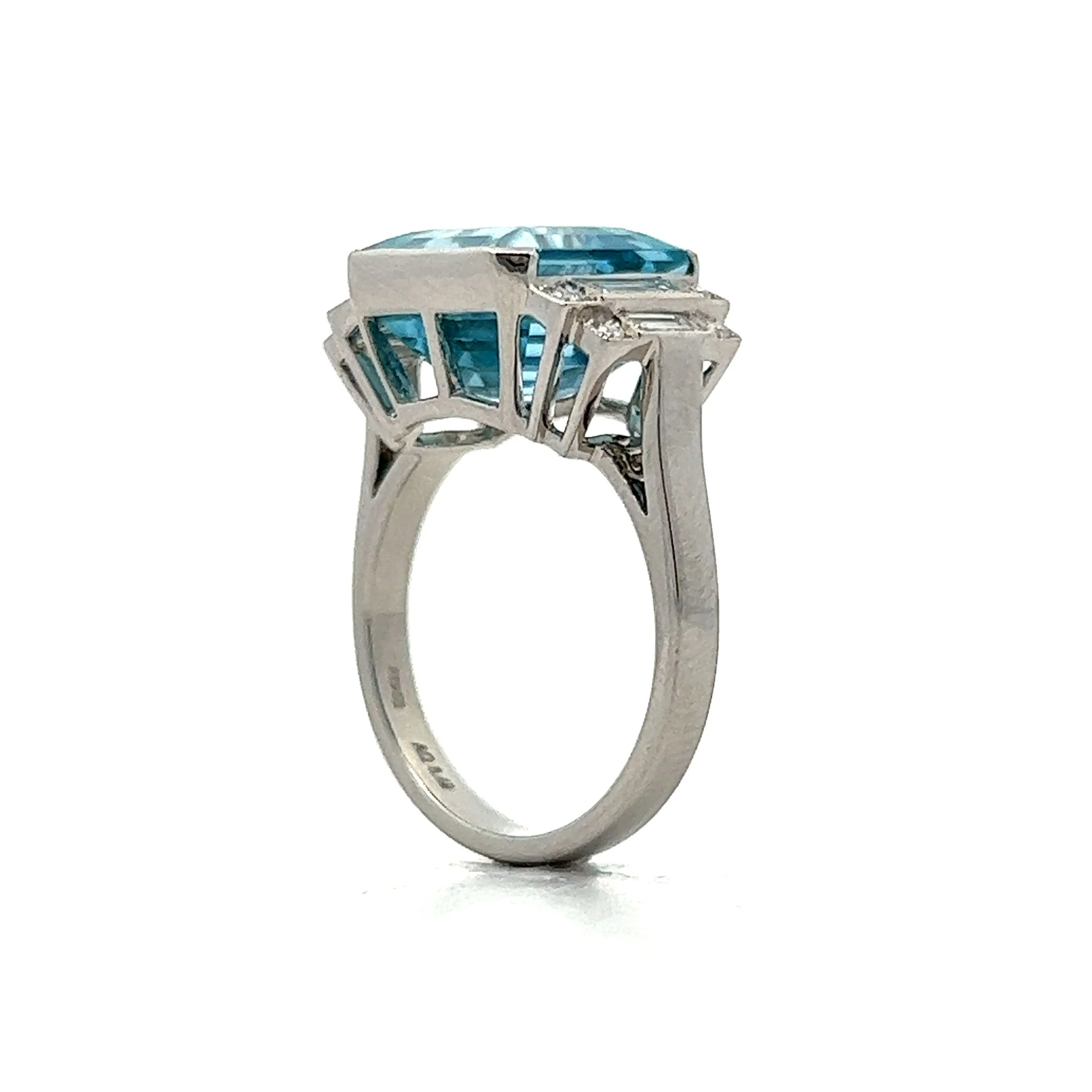 Aquamarine & Diamond Statement Ring in Platinum - Image 5