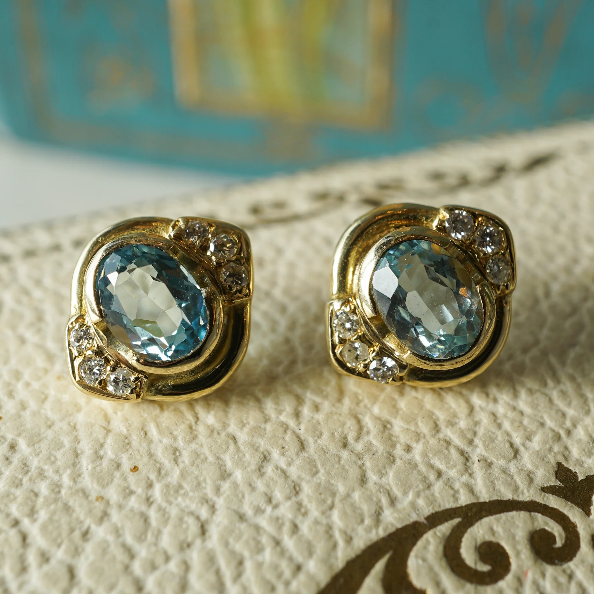Aquamarine & Diamond Stud Earrings in 18k Yellow Gold - Image 4