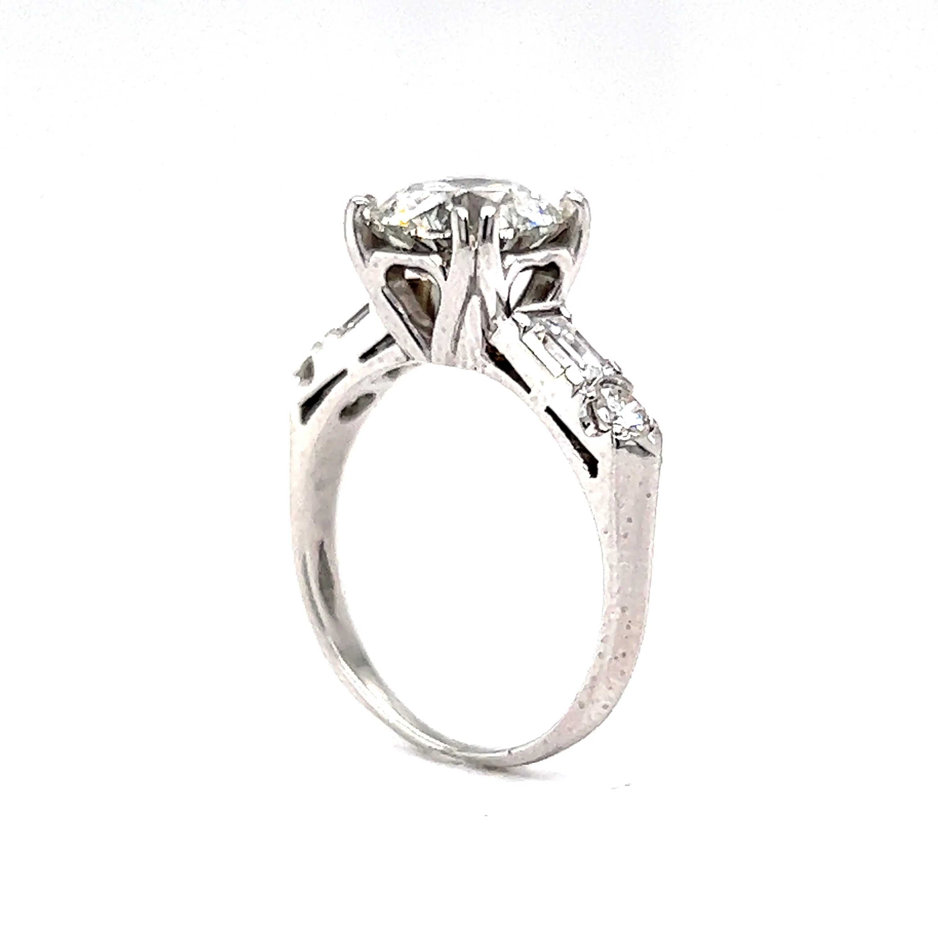 Art Deco 2.26 Carat Diamond Engagement Ring in Platinum - Image 5