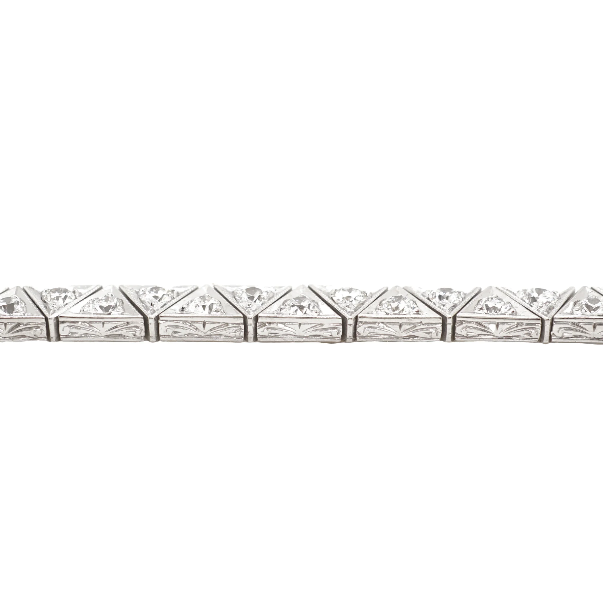 Art Deco 2.8 Carat Diamond Bracelet in Platinum - Image 2