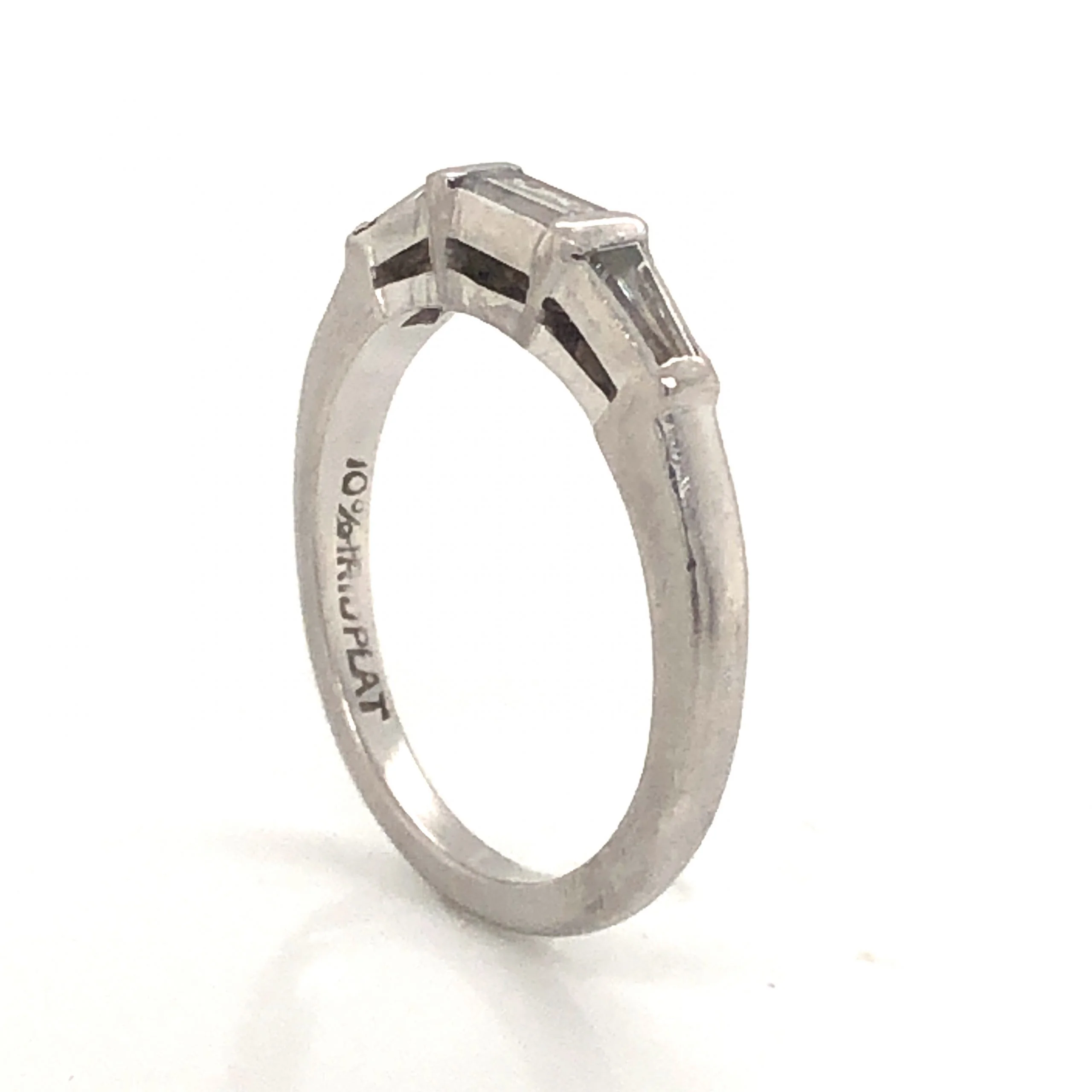 Art Deco Baguette Diamond Wedding Band in Platinum - Image 5