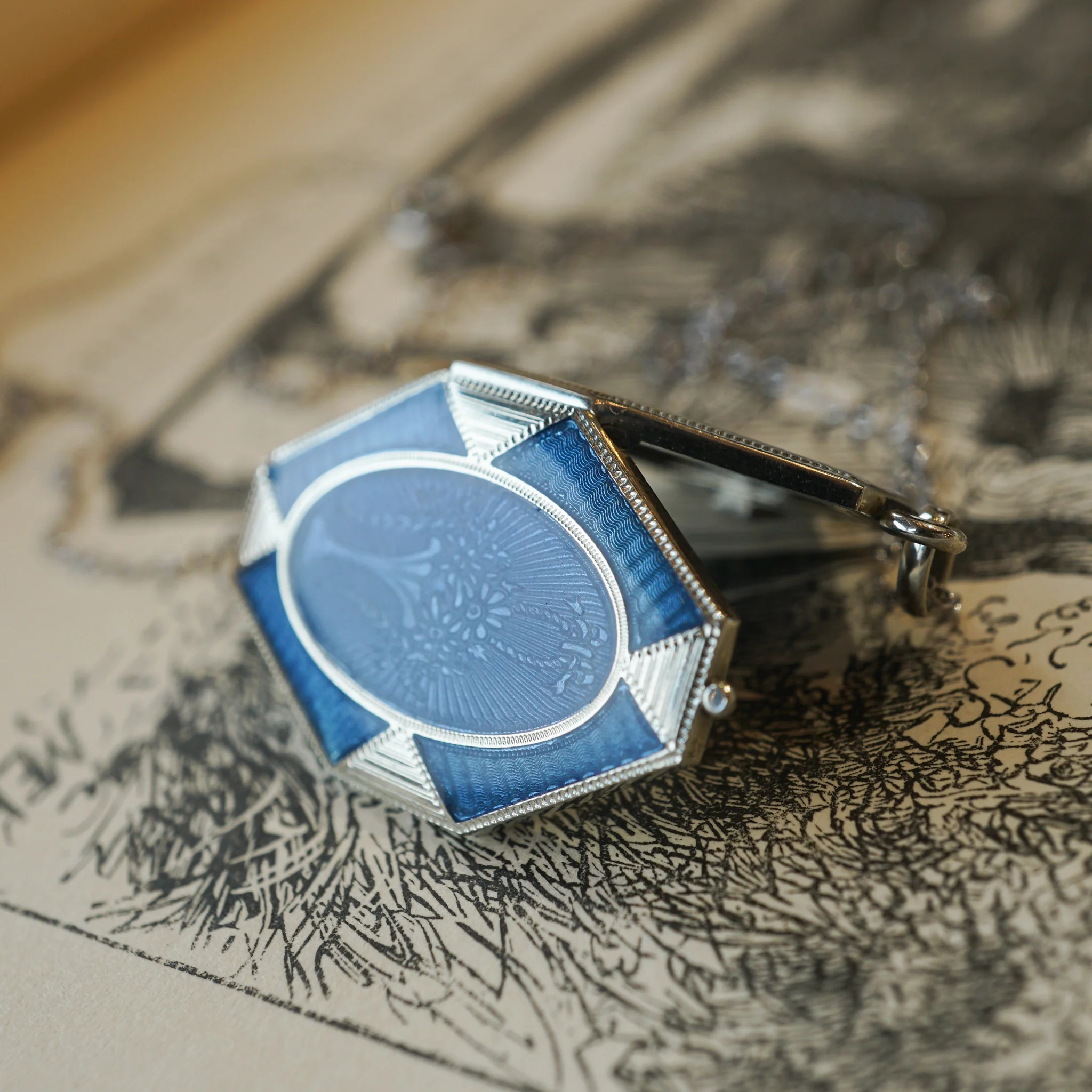 Art Deco Blue Enamel Locket Necklace in 18k White Gold - Image 8