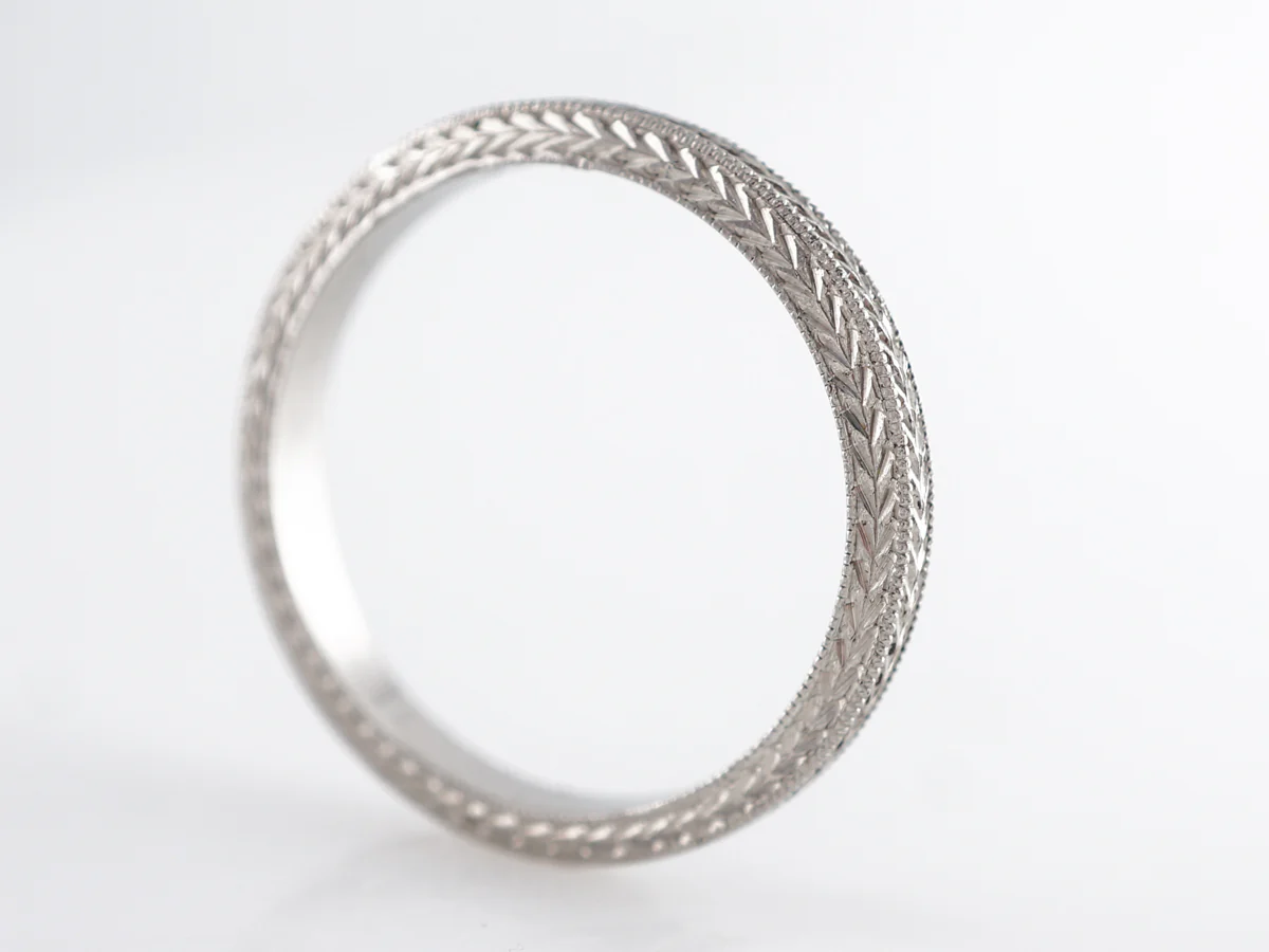 Art Deco Chevron Wedding Band in 18K - Image 3