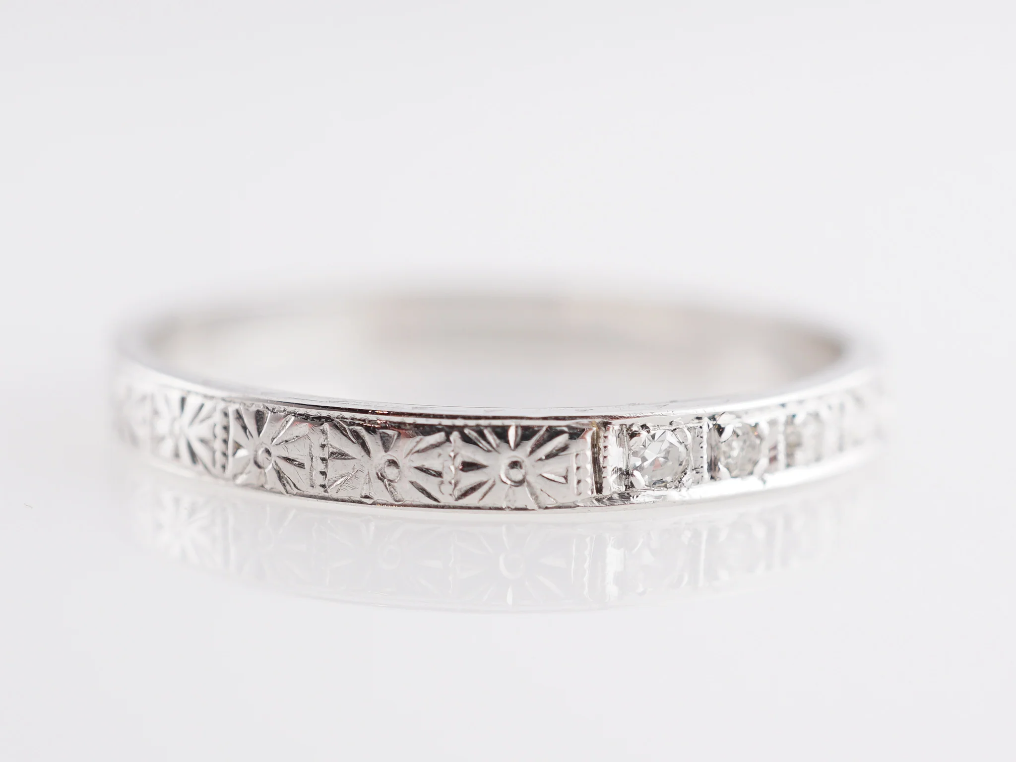 Art Deco Diamond & Orange Blossom Wedding Band in 18k - Image 3