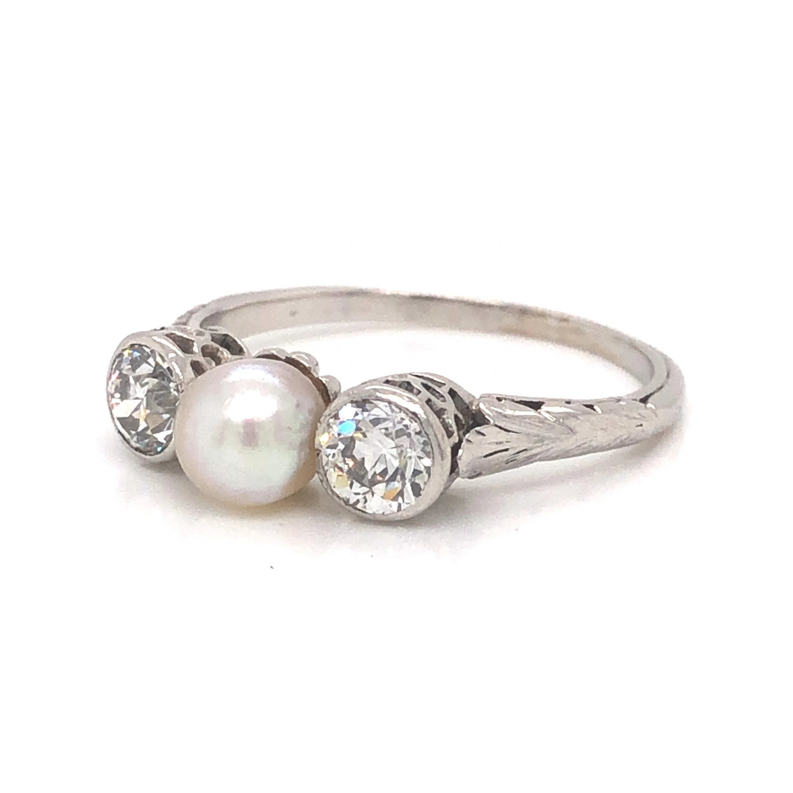 Art Deco Natural Pearl & Diamond Ring in Platinum - Image 2