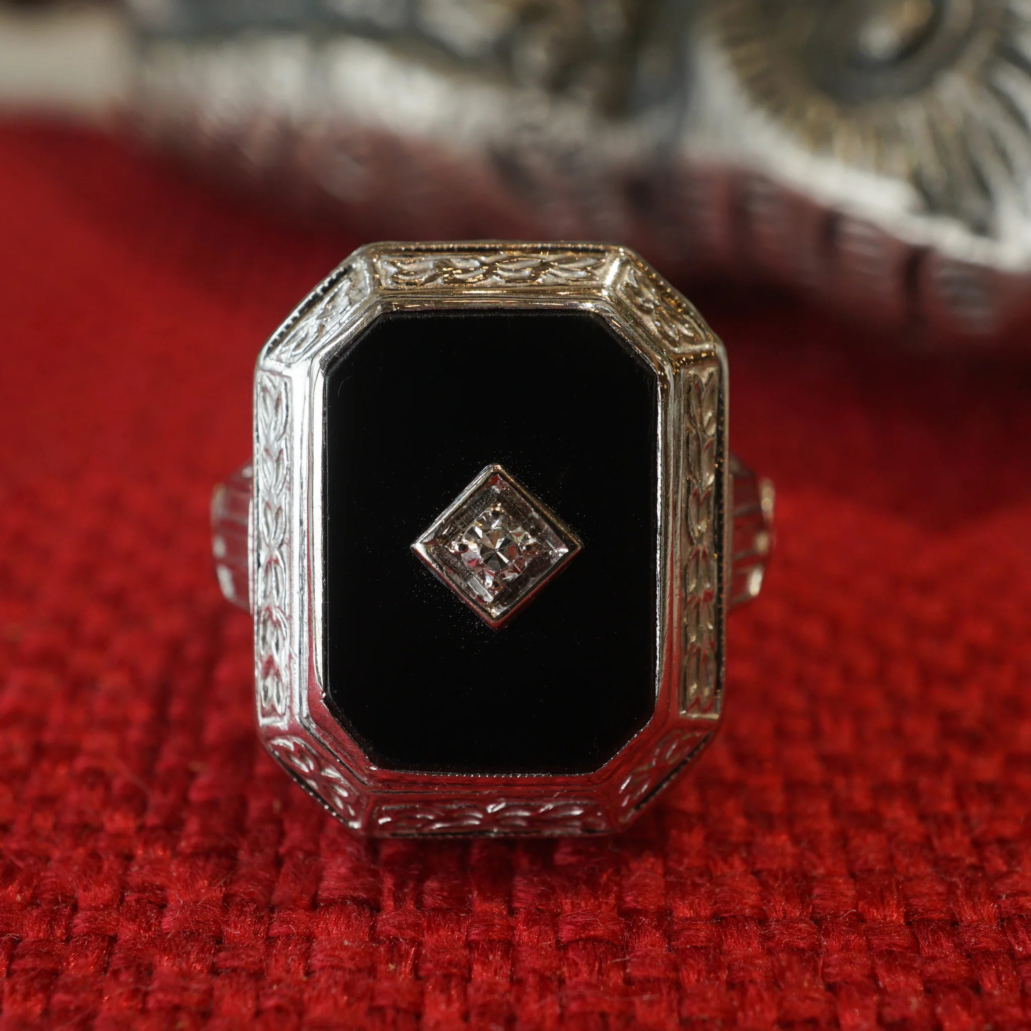 Art Deco Rectangular Onyx and Diamond Ring in 14k White Gold - Image 7