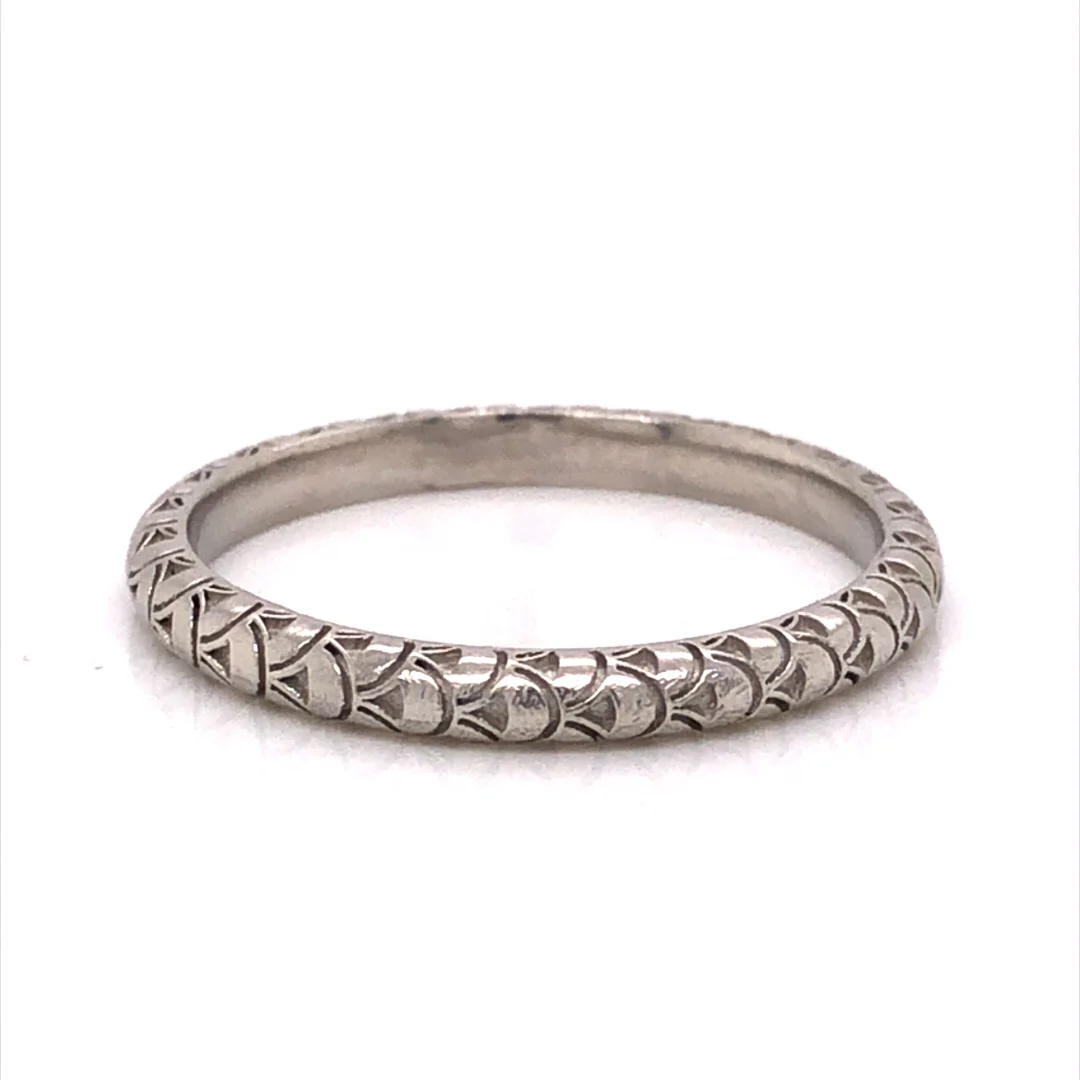 Art Deco Scale Engraved Wedding Band in Platinum - Image 2