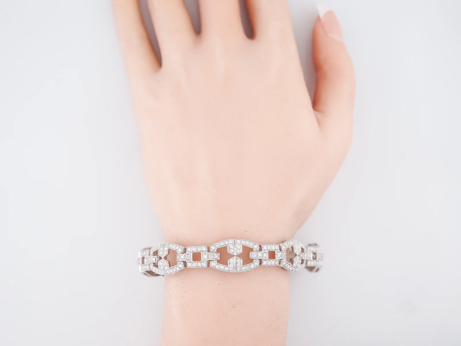 Art Deco Style Bracelet Modern 4.11 Round Brilliant Cut Diamonds in Platinum - Image 4