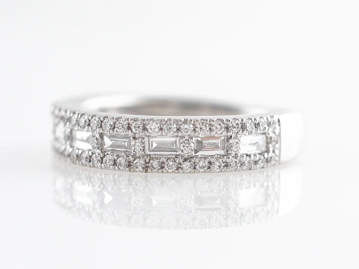 Baguette & Round Cut Diamond Wedding Band in 18K - Image 2