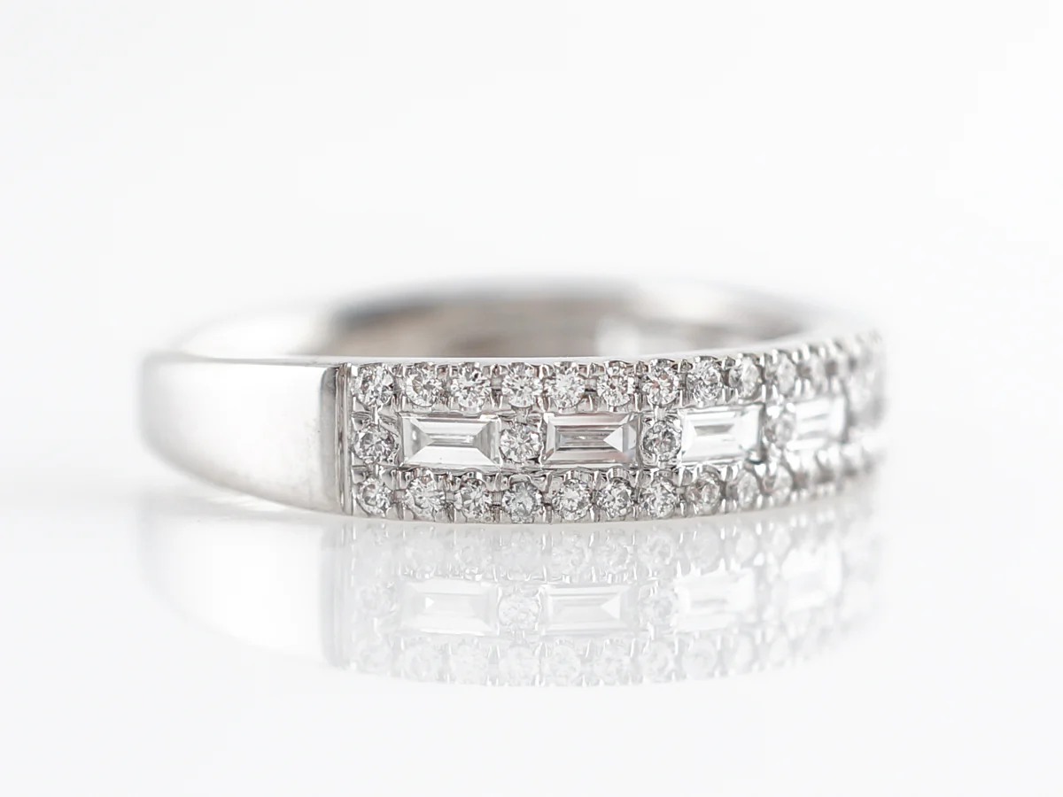 Baguette & Round Cut Diamond Wedding Band in 18K - Image 3