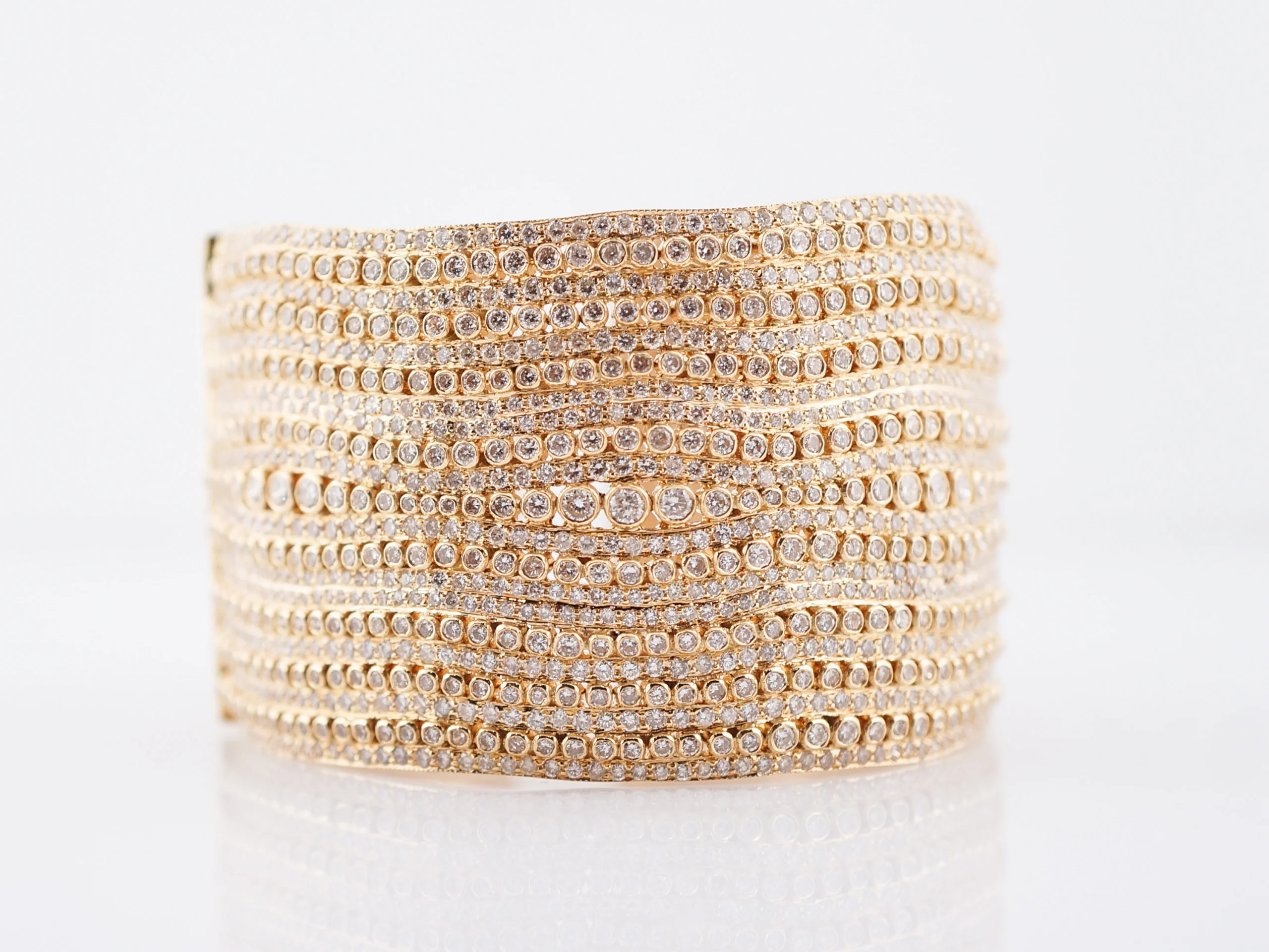 ***RTV***Bangle Bracelet Modern 24.58 Round Brilliant Cut Diamonds in 18K Yellow Gold - Image 6