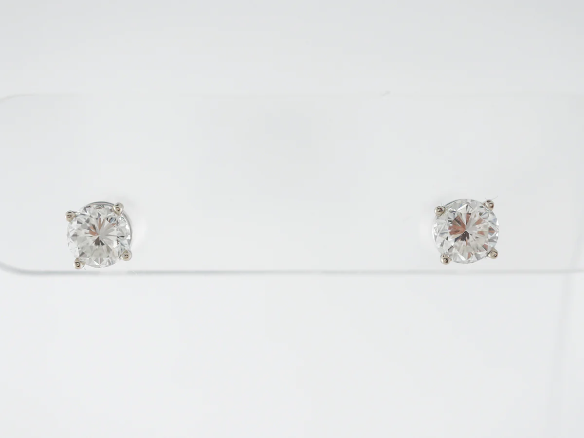 Beautiful Diamond Stud Earrings in 18k White Gold - Image 3