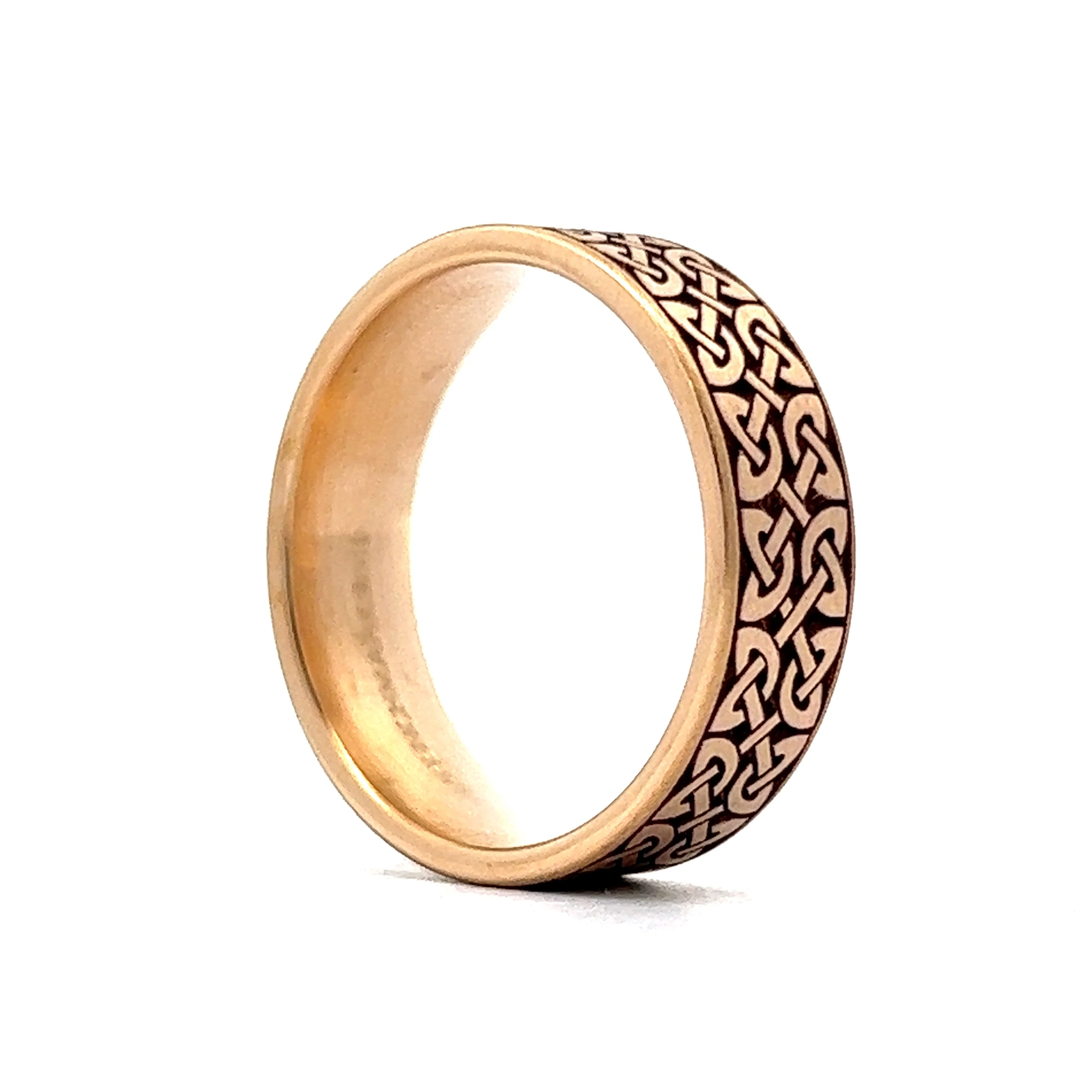 Benchmark Men's Quaternary Knot Pattern Wedding Band in 14k Yellow Gold - Image 5