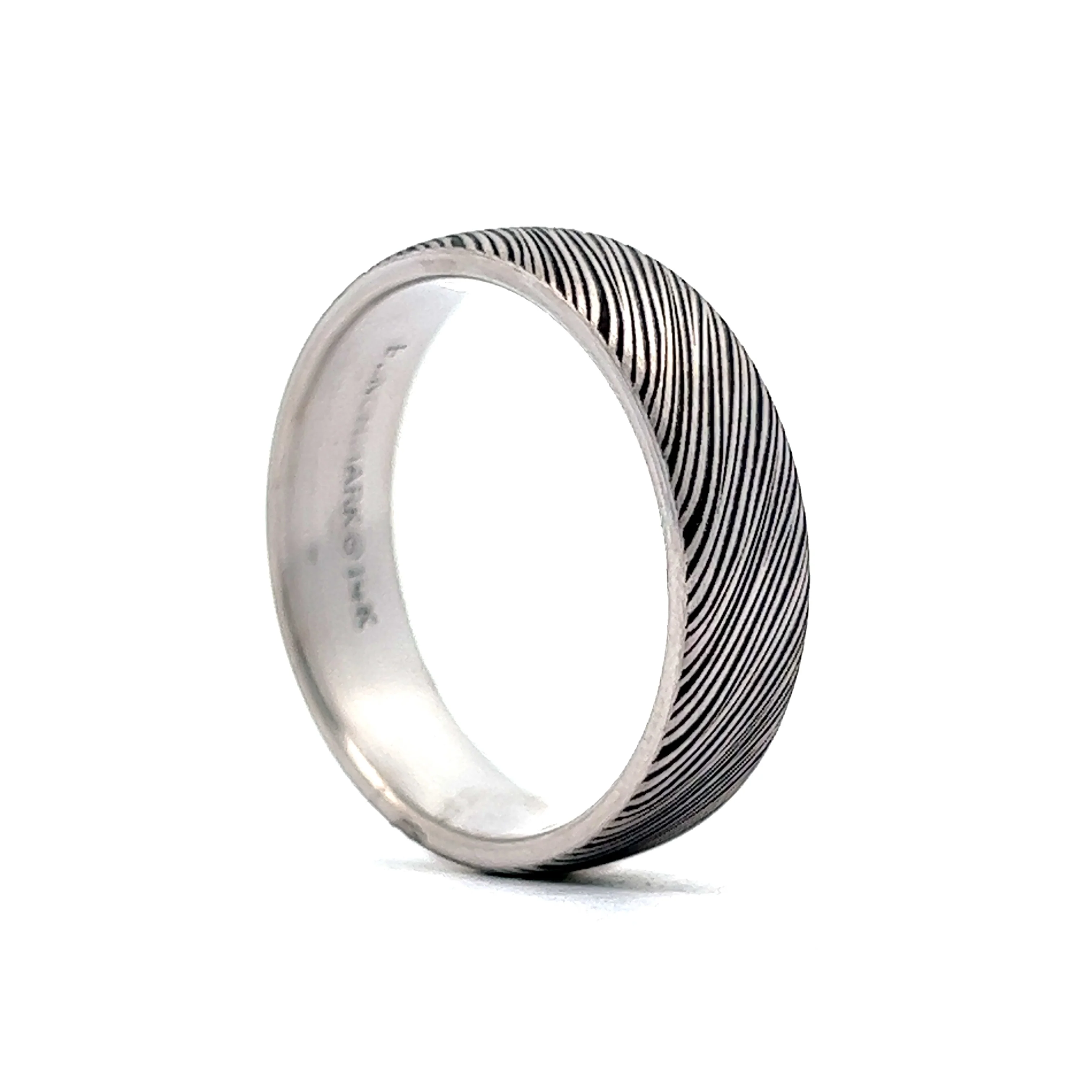 Benchmark Men's Tantalum Wood Grain Wedding Band in 14k White Gold - Image 5