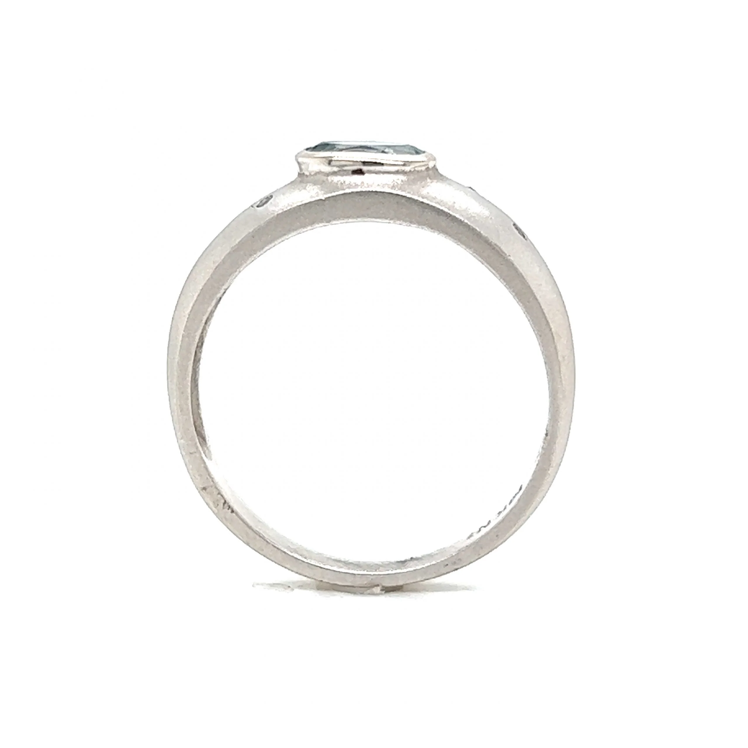 Bezel Set Aquamarine Etoile Ring in 14k White Gold - Image 4