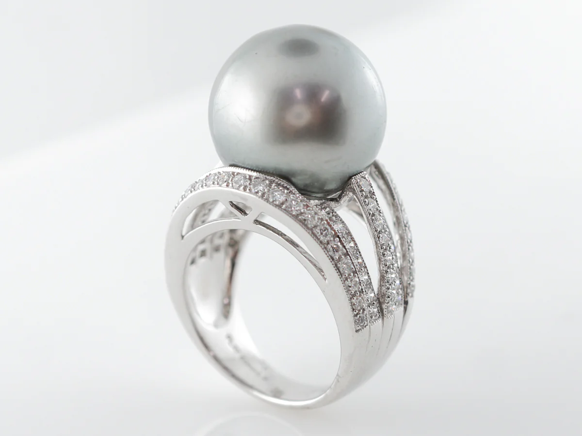 Black Pearl & Diamond Cocktail Ring in Platinum - Image 5